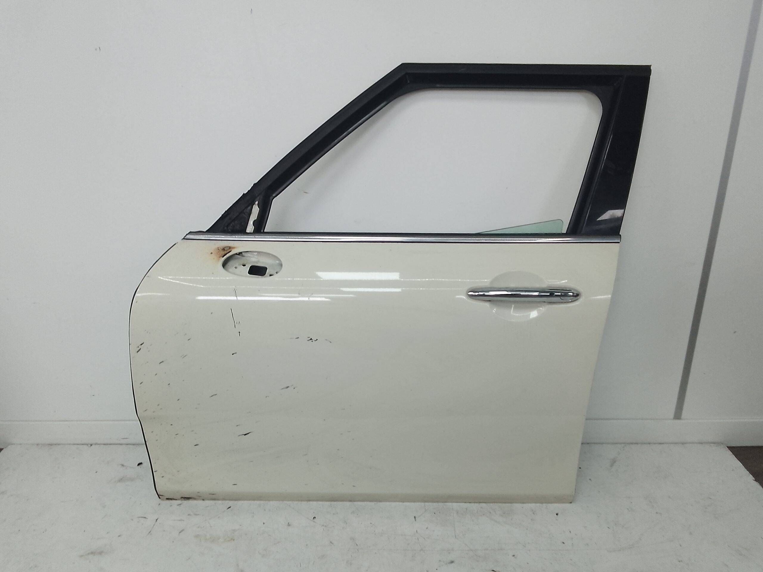 Puerta delantera izquierda mini cooper d countryman