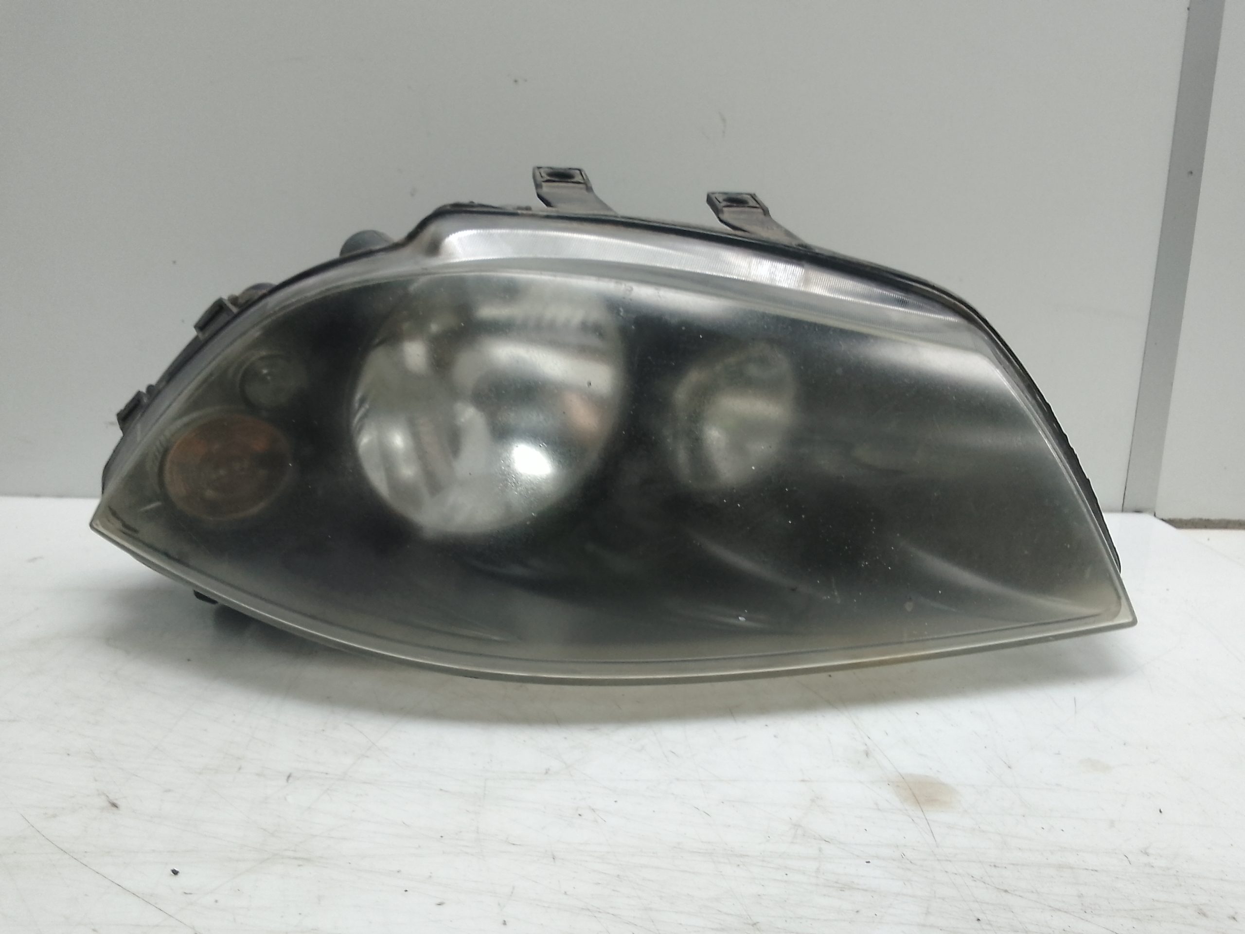 Faro derecho seat ibiza sc (6j1)(06.2008->)