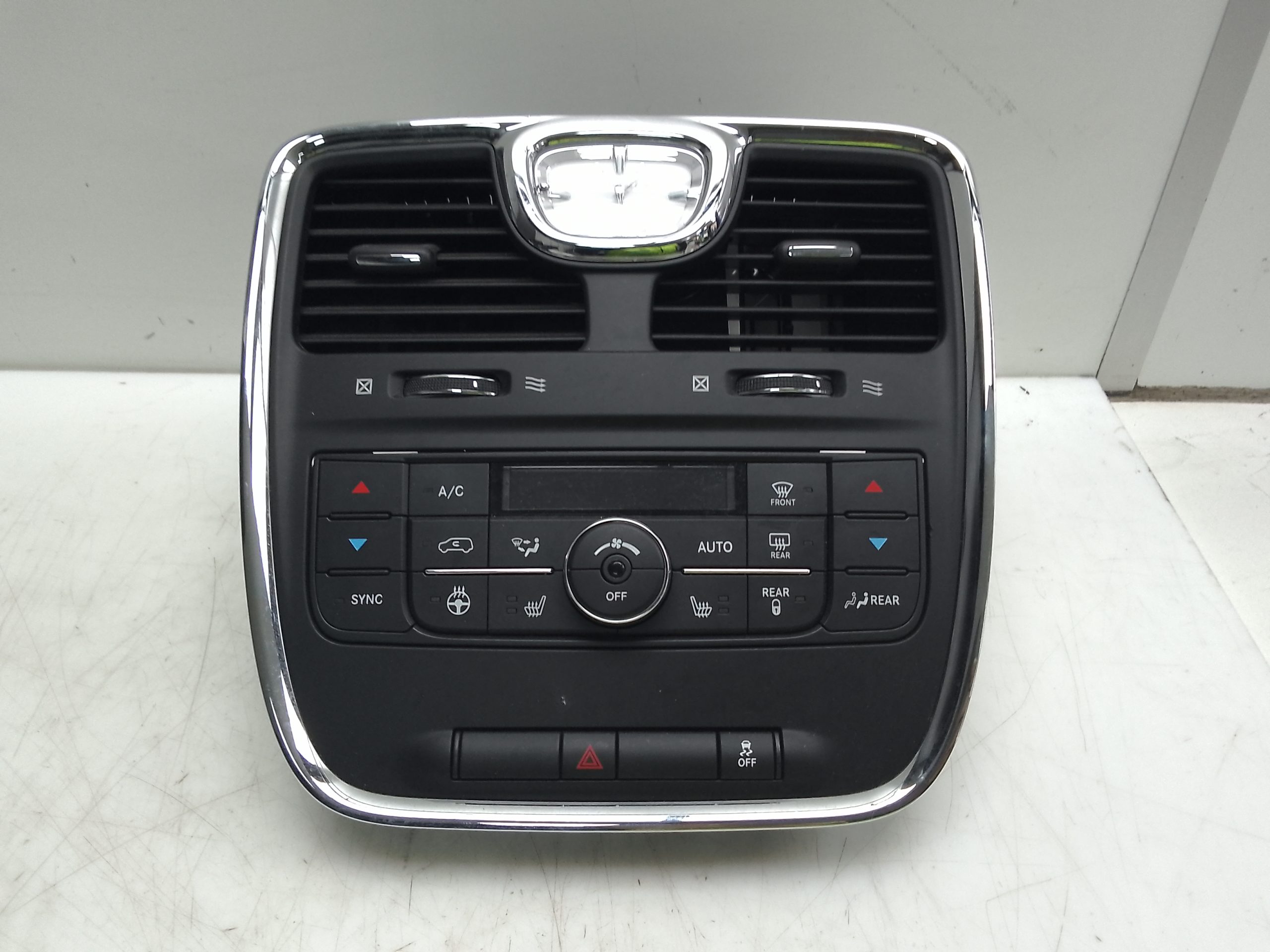 Mando climatizador lancia voyager (404)(2011->)