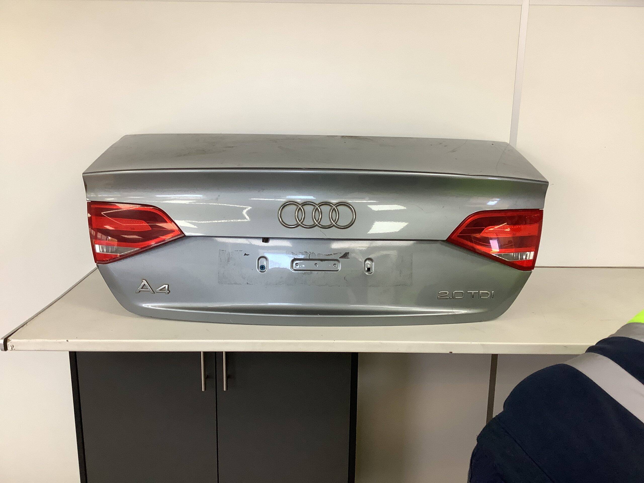 Porton trasero audi a4 berlina (8k2)(2008->)