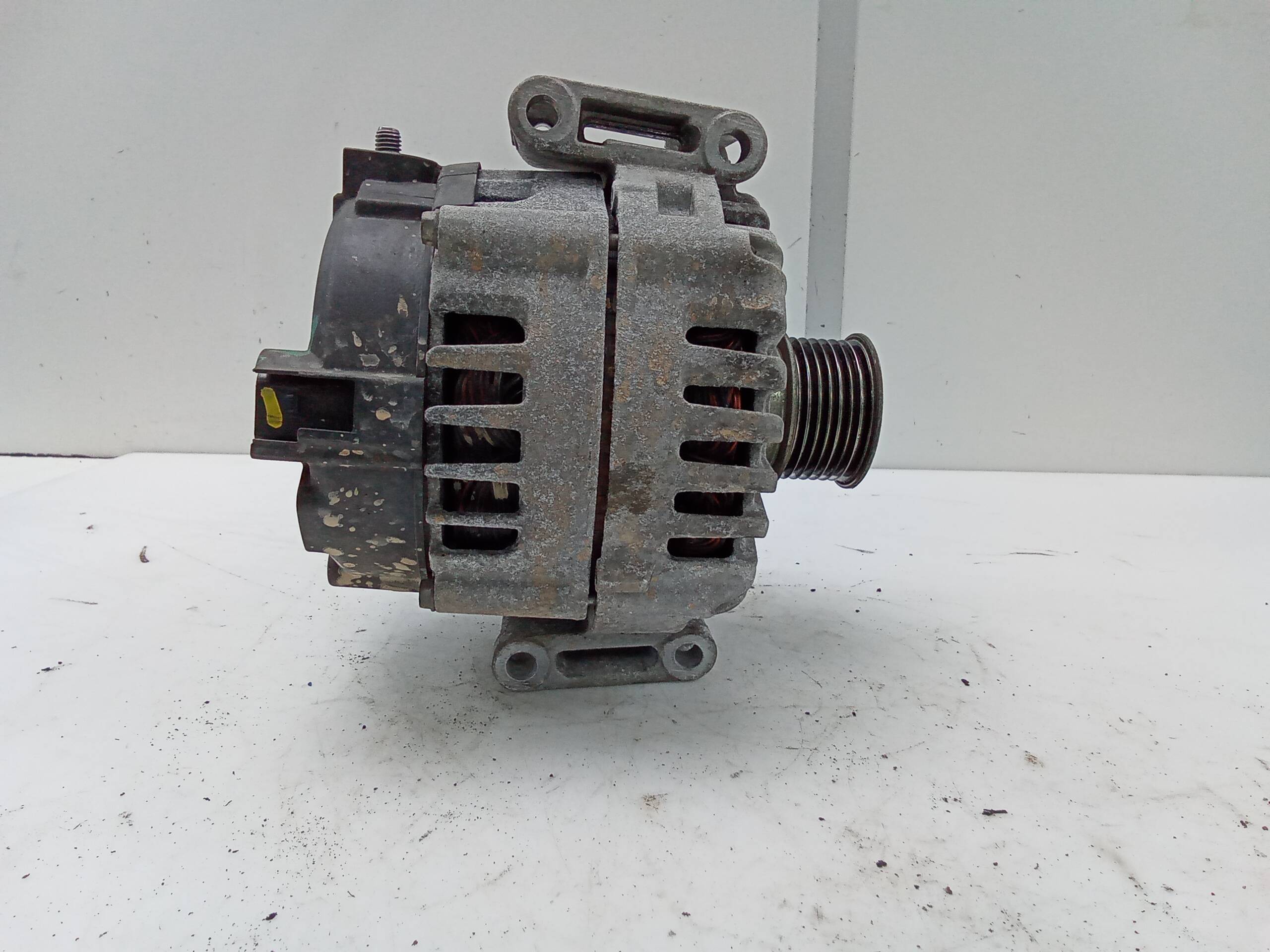 Alternador mercedes-benz clase e (bm 212) lim. (01.2009->)