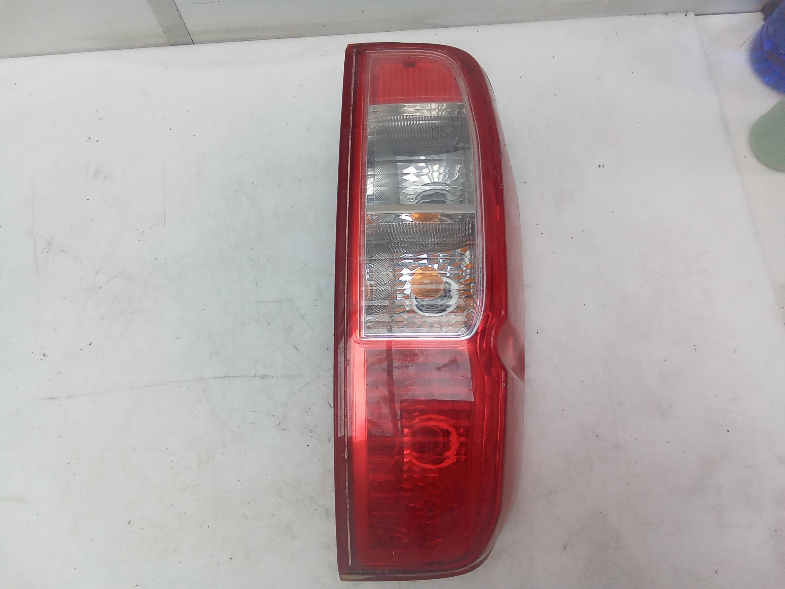 Piloto trasero derecho nissan navara pickup (d40m)(05.2005->)