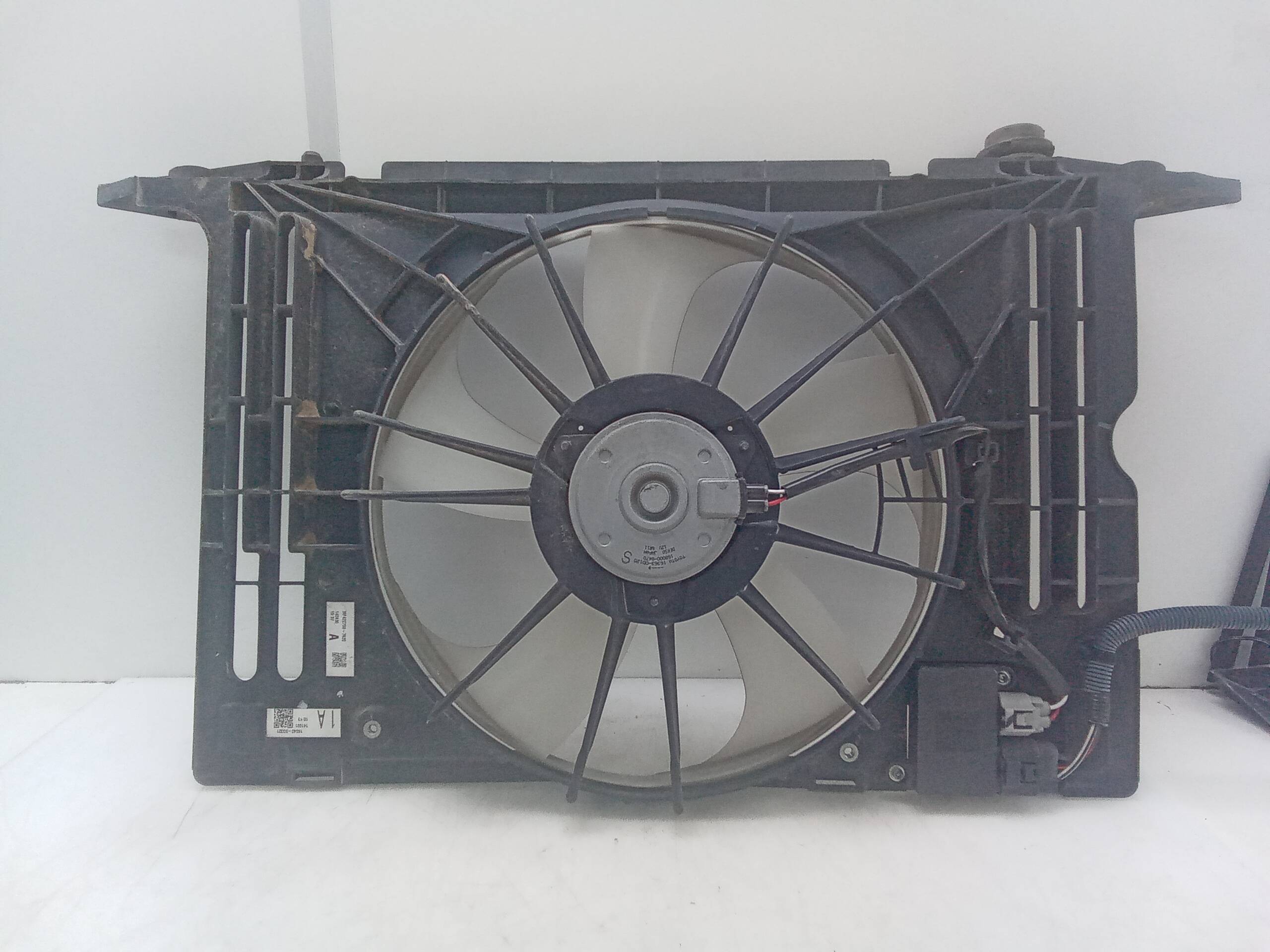 Electroventilador toyota auris (e18)(10.2012->)