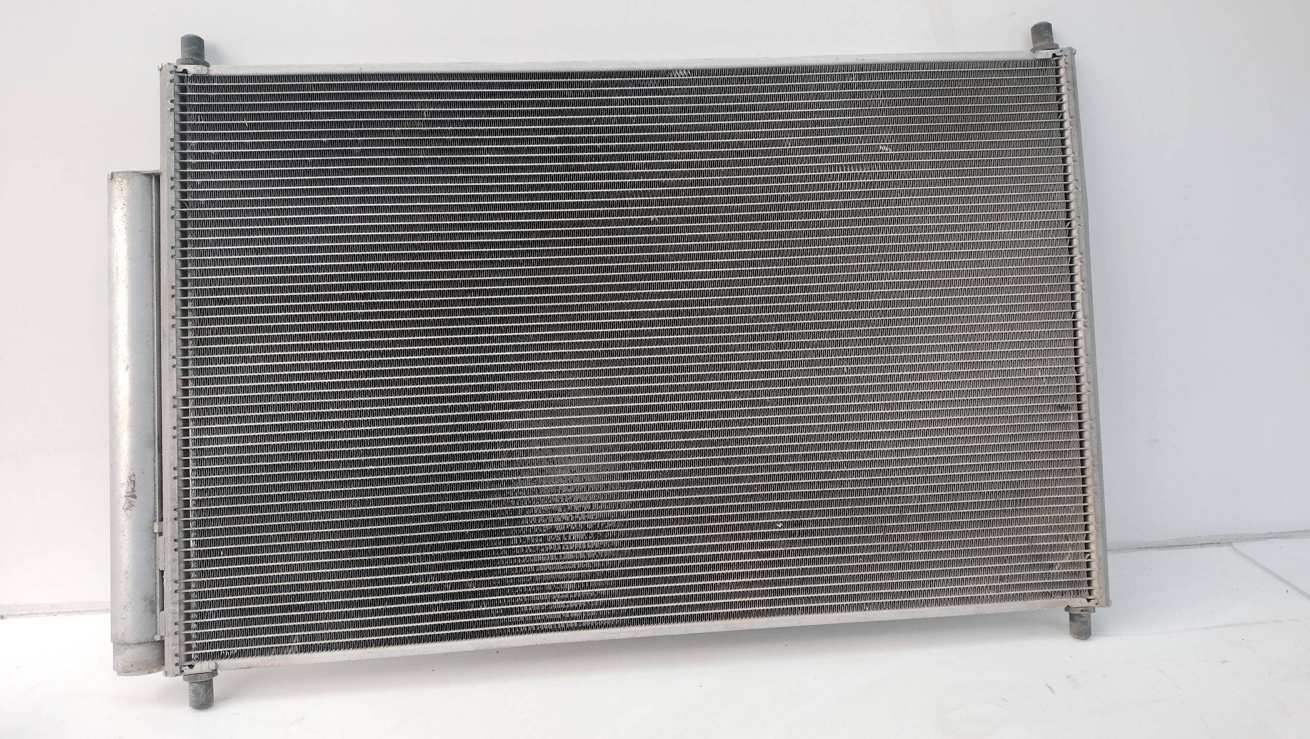 Condensador / radiador  aire acondicionado toyota auris (e18)(10.2012->)