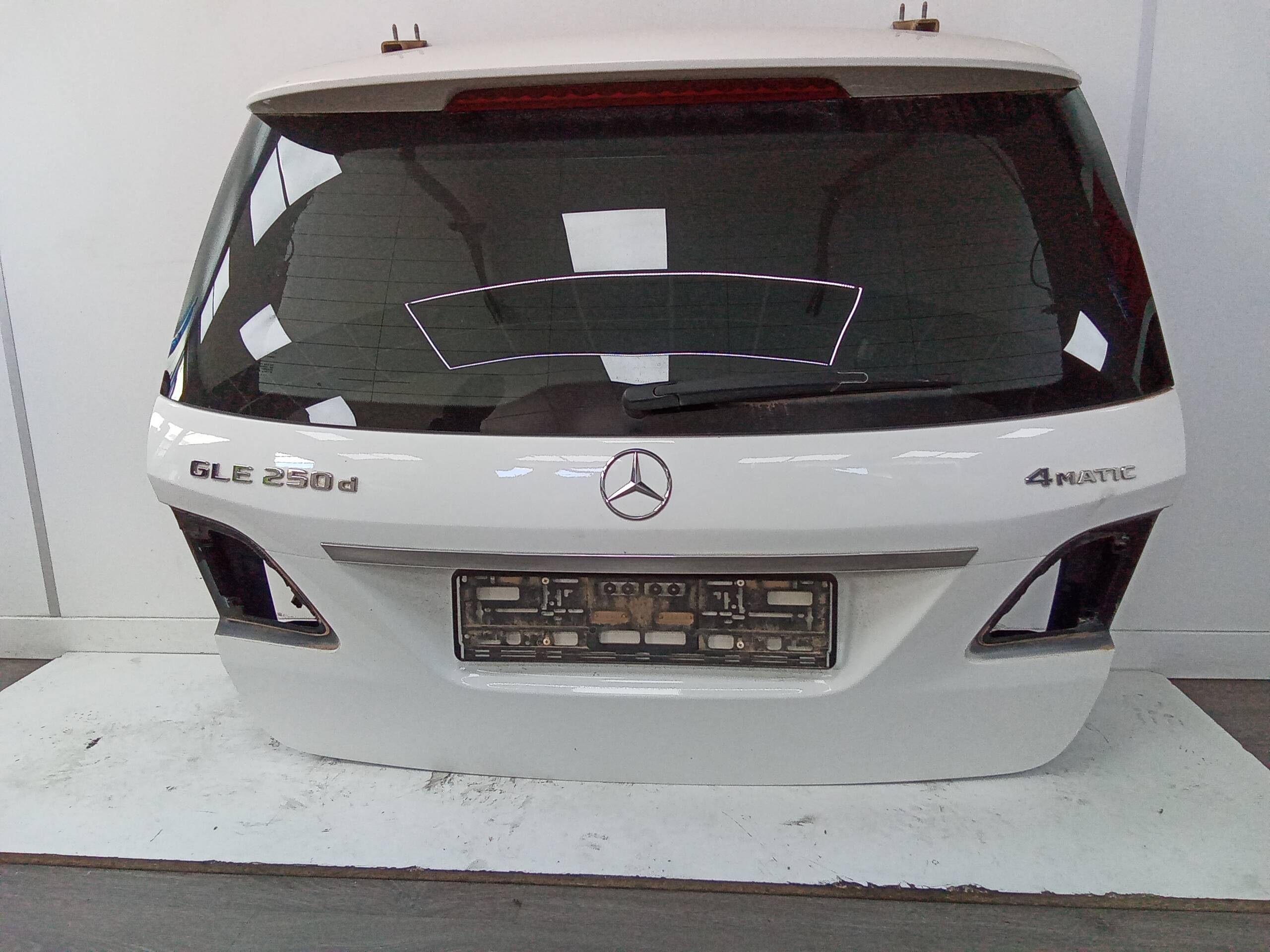 Porton trasero mercedes-benz clase gle (bm 166)(04.2015->)