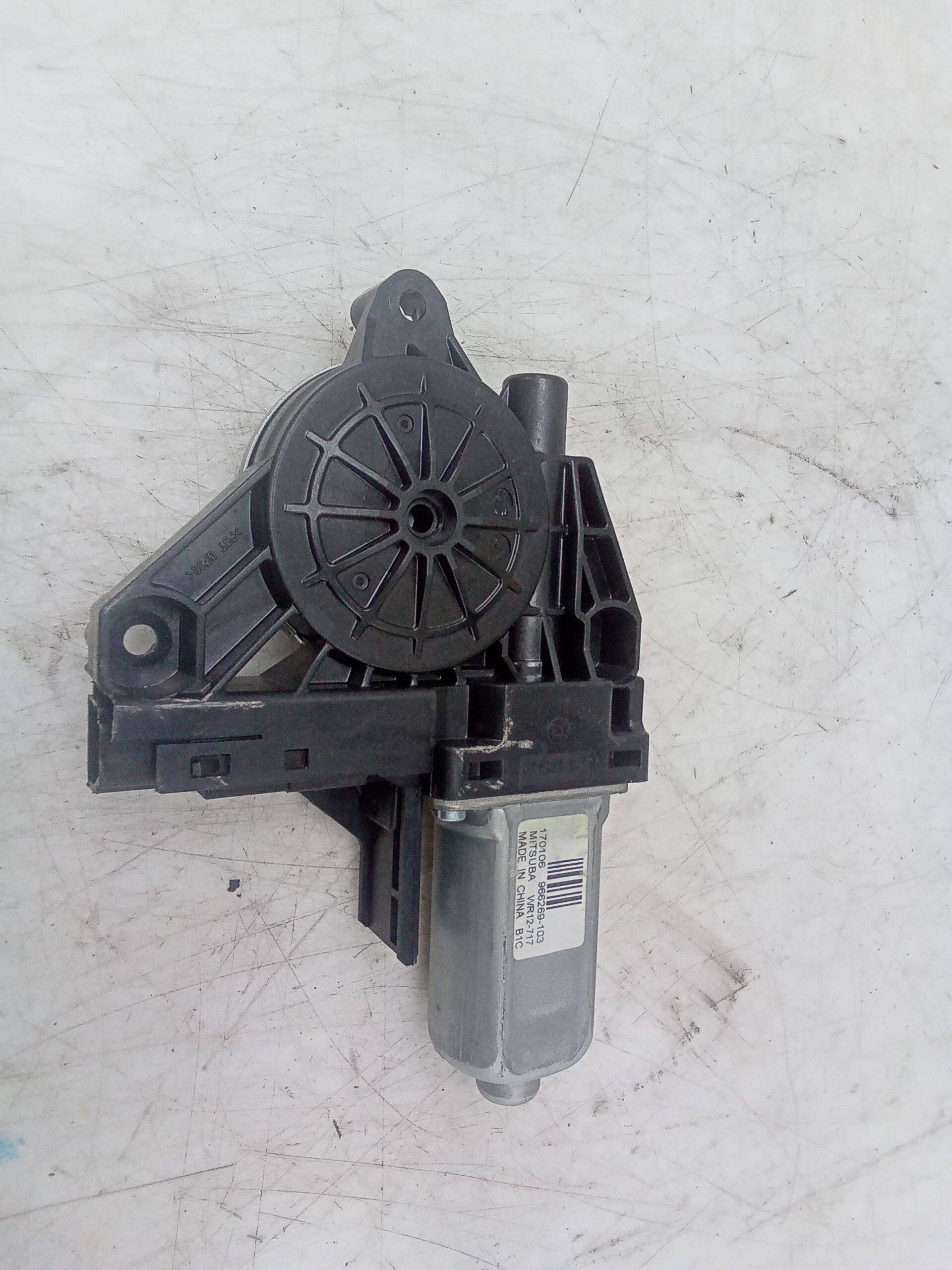 Motor elevalunas delantero derecho volvo v40 (2012->)