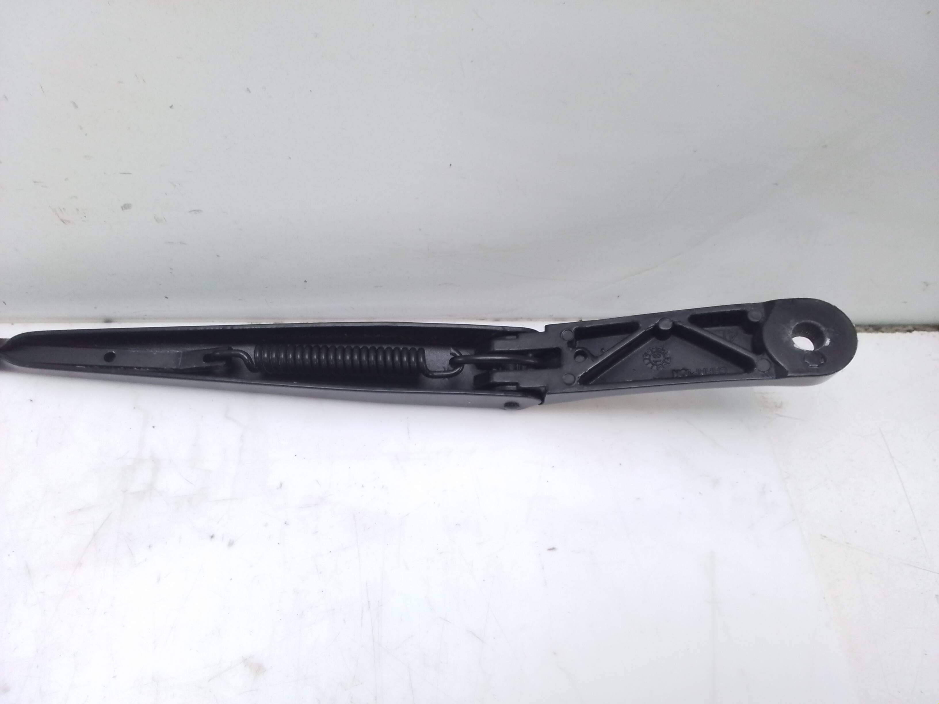 Brazo limpia delantero derecho seat leon (5f1)(09.2012->)