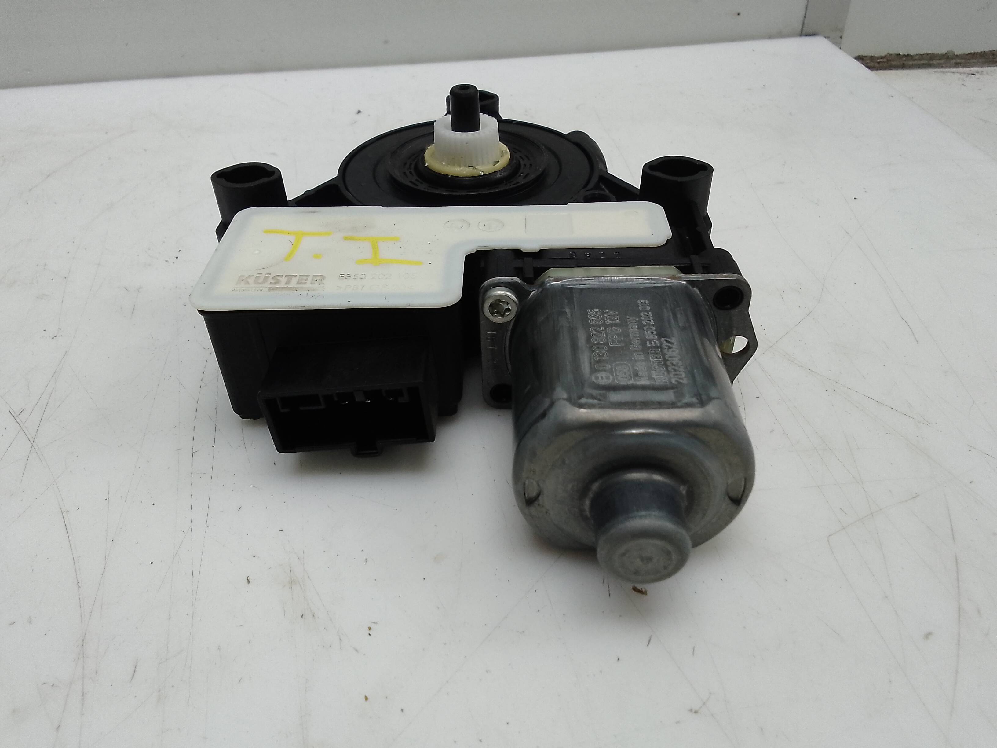 Motor elevalunas trasero izquierdo volkswagen taigo (cs1)(08.2021->)