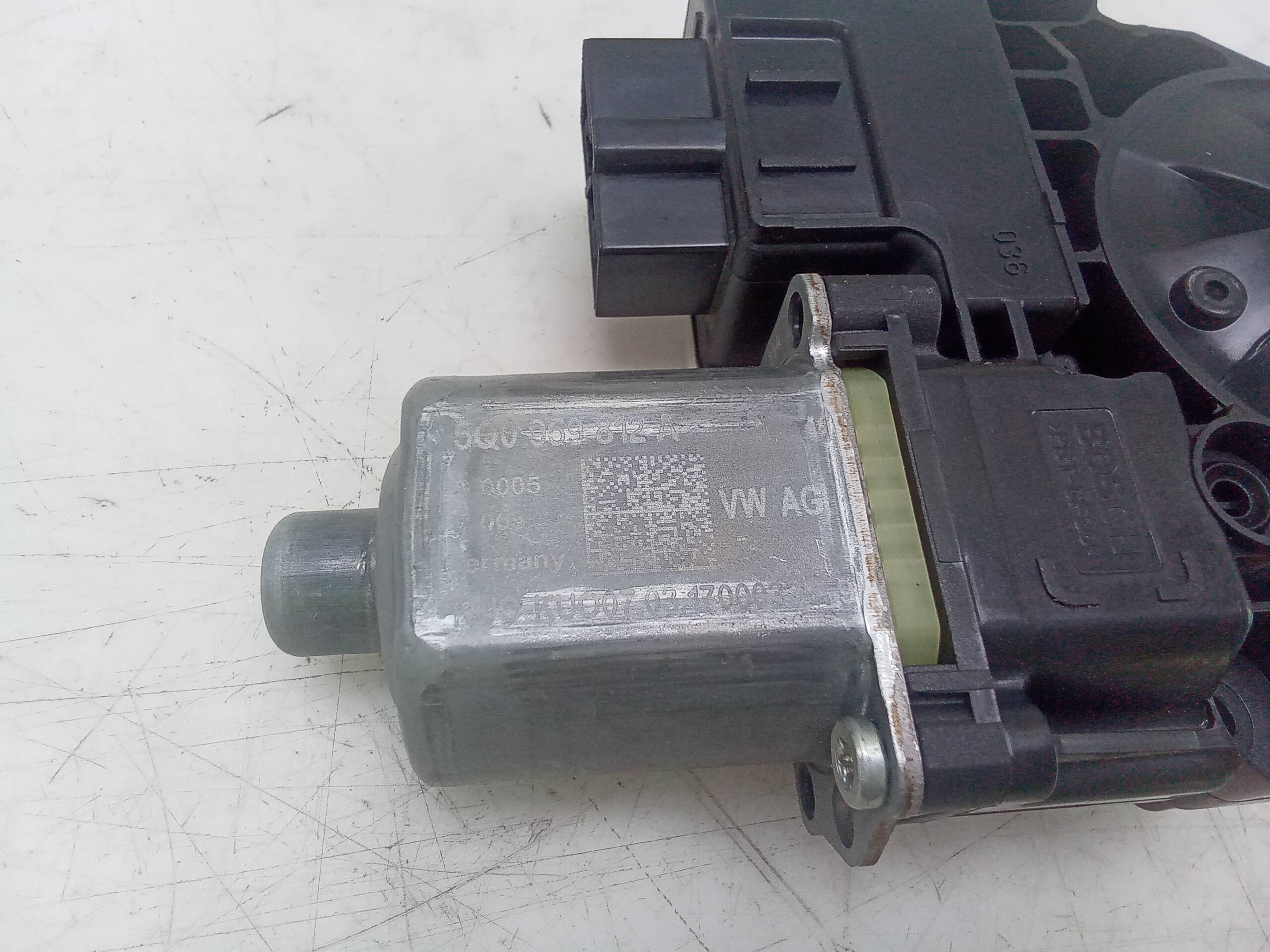 Motor elevalunas delantero derecho seat leon (5f1)(09.2012->)