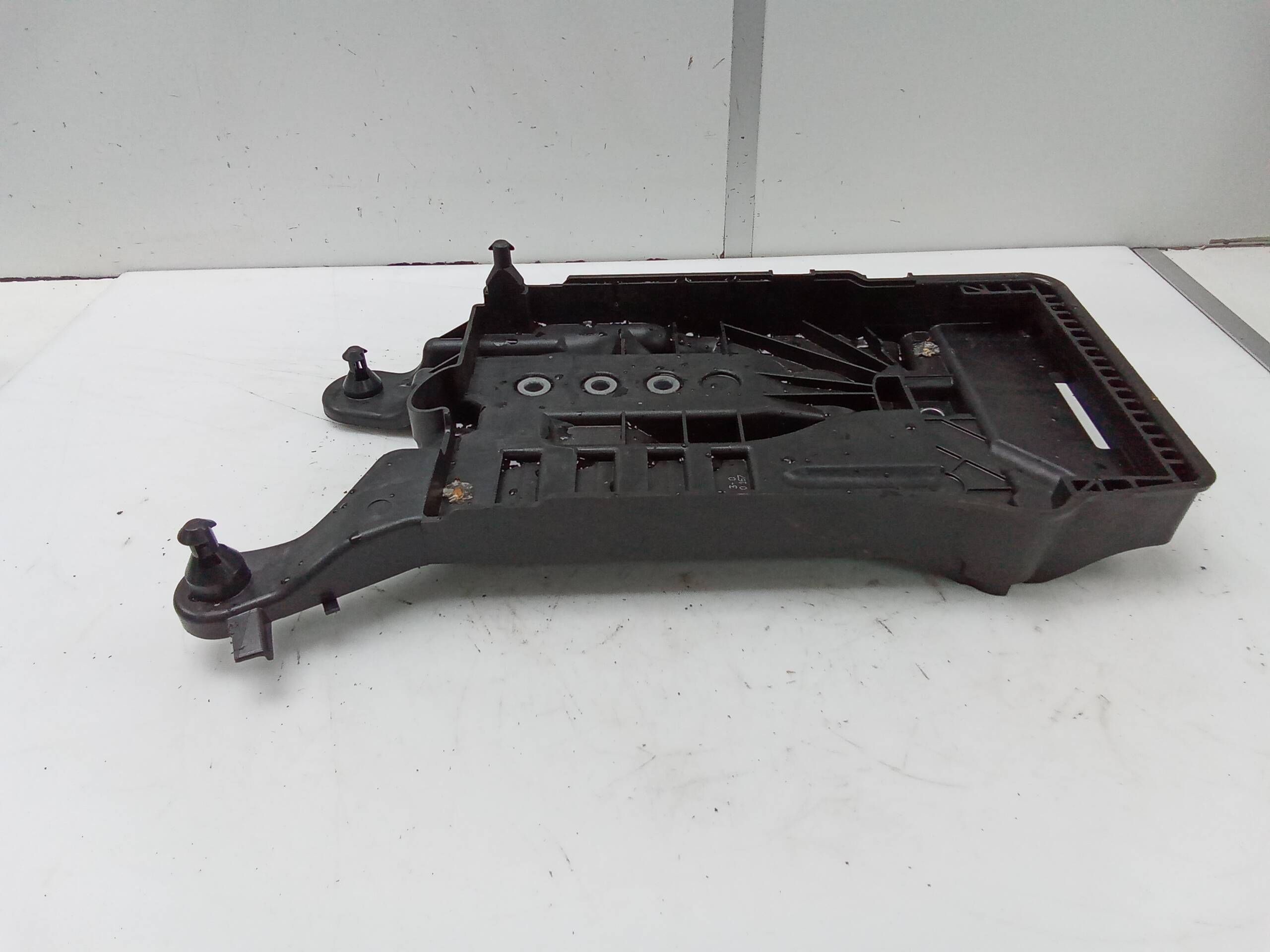 Piso soporte bateria volkswagen taigo (cs1)(08.2021->)