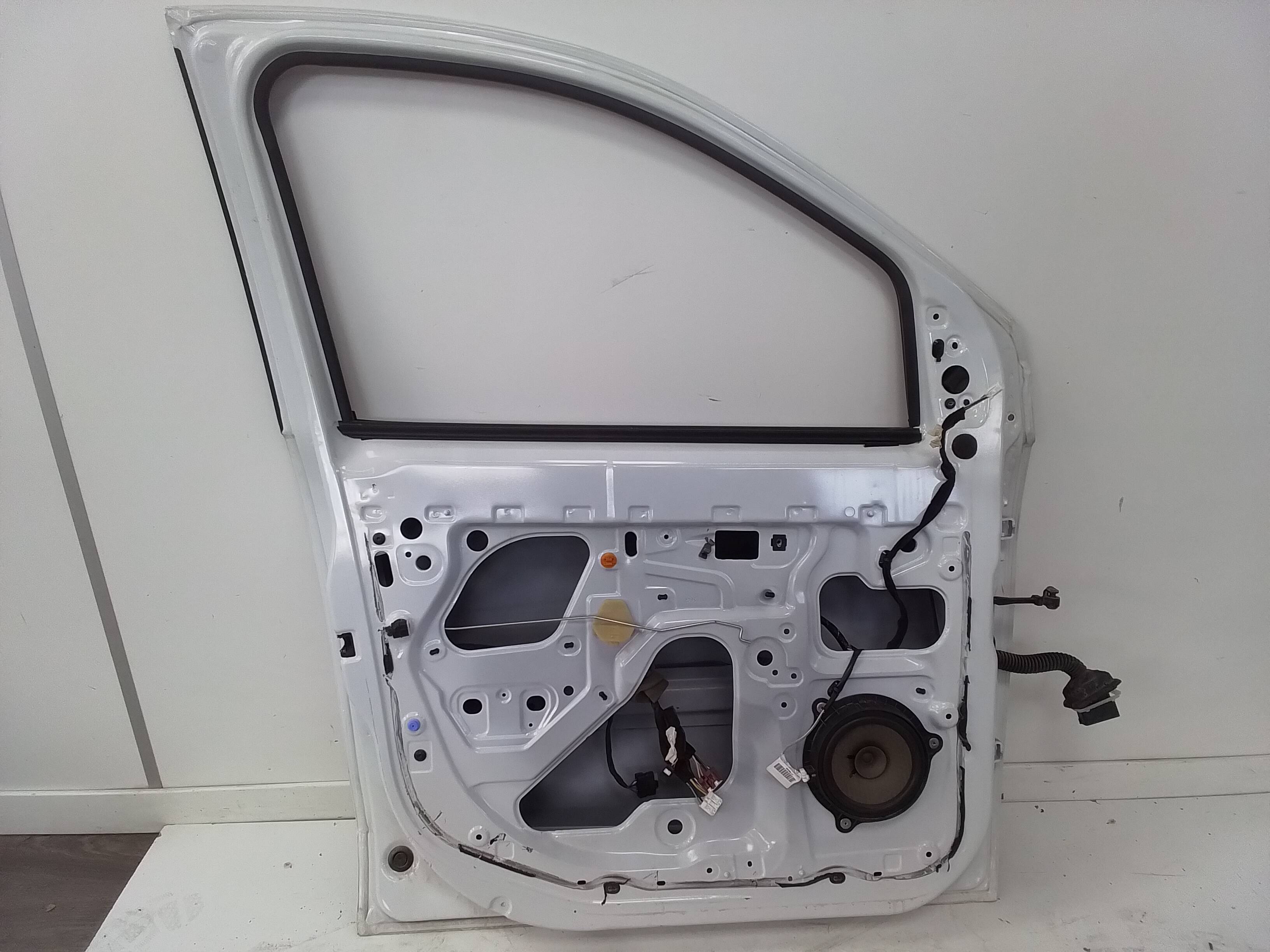 Puerta delantera izquierda dacia lodgy (04.2012->)