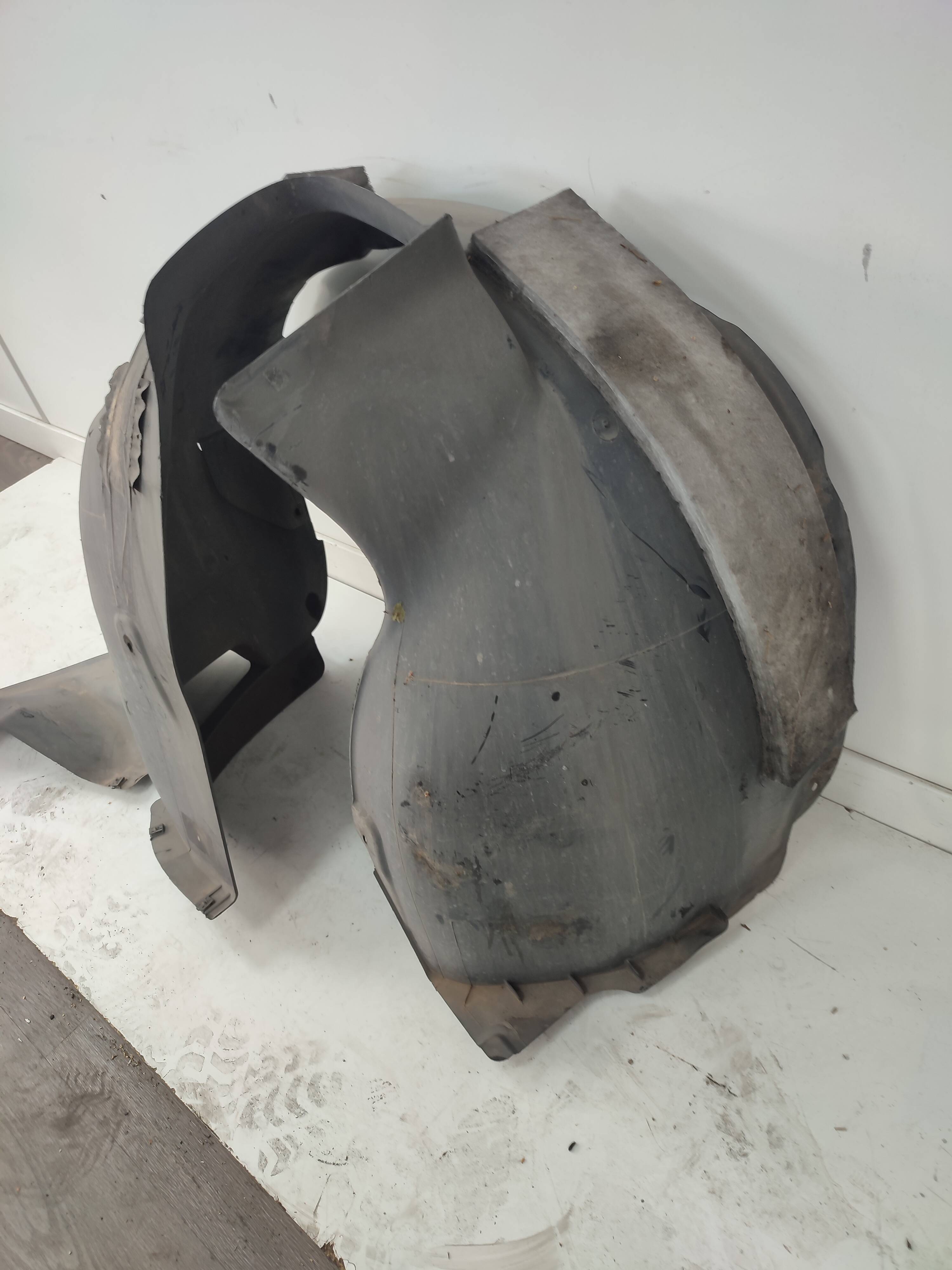 Pase de rueda delantero derecho volkswagen tiguan (5n1)(11.2007->)