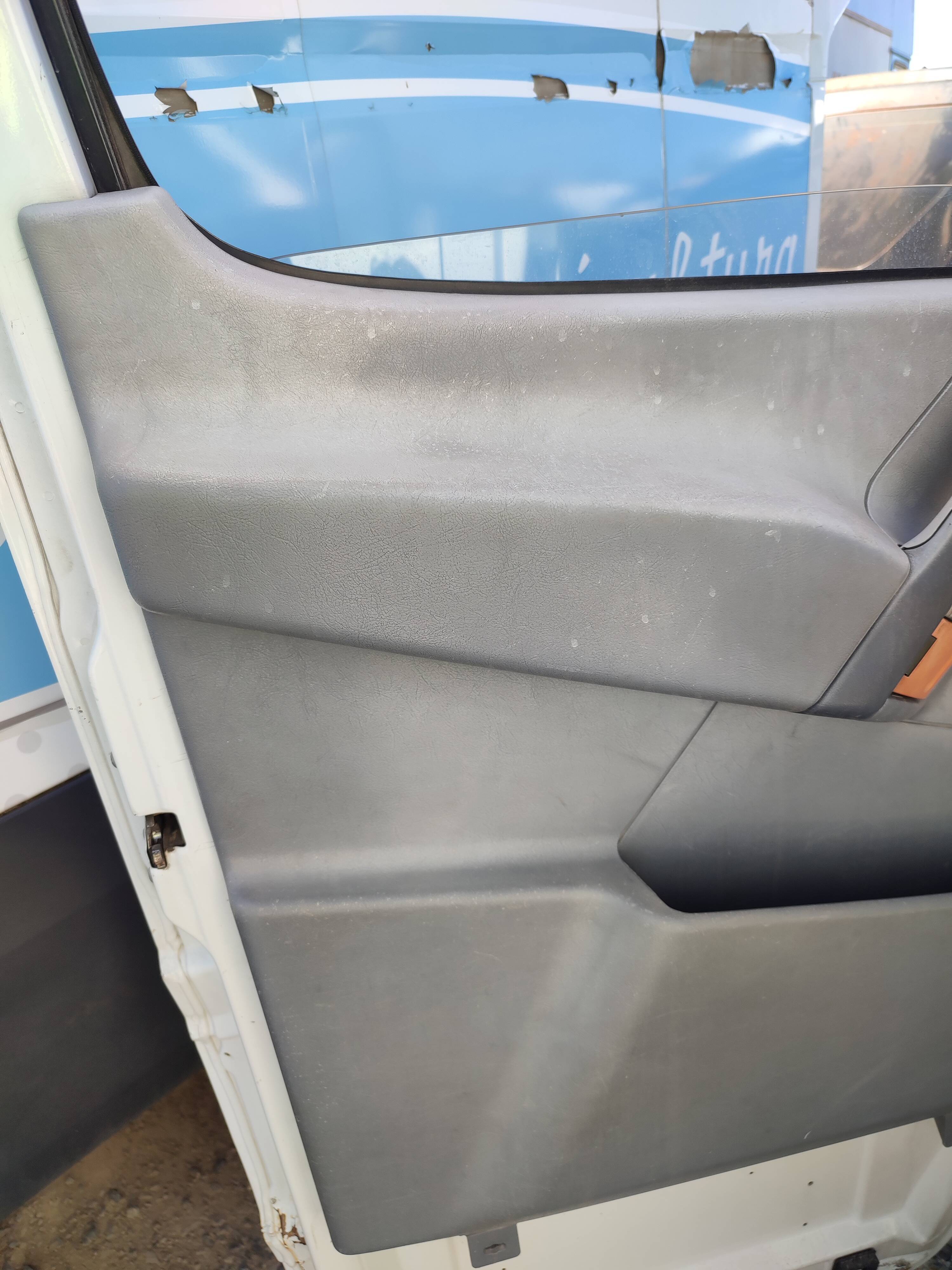 Guarnecido puerta delantera izquierda mercedes-benz sprinter furgón (02.2000->)