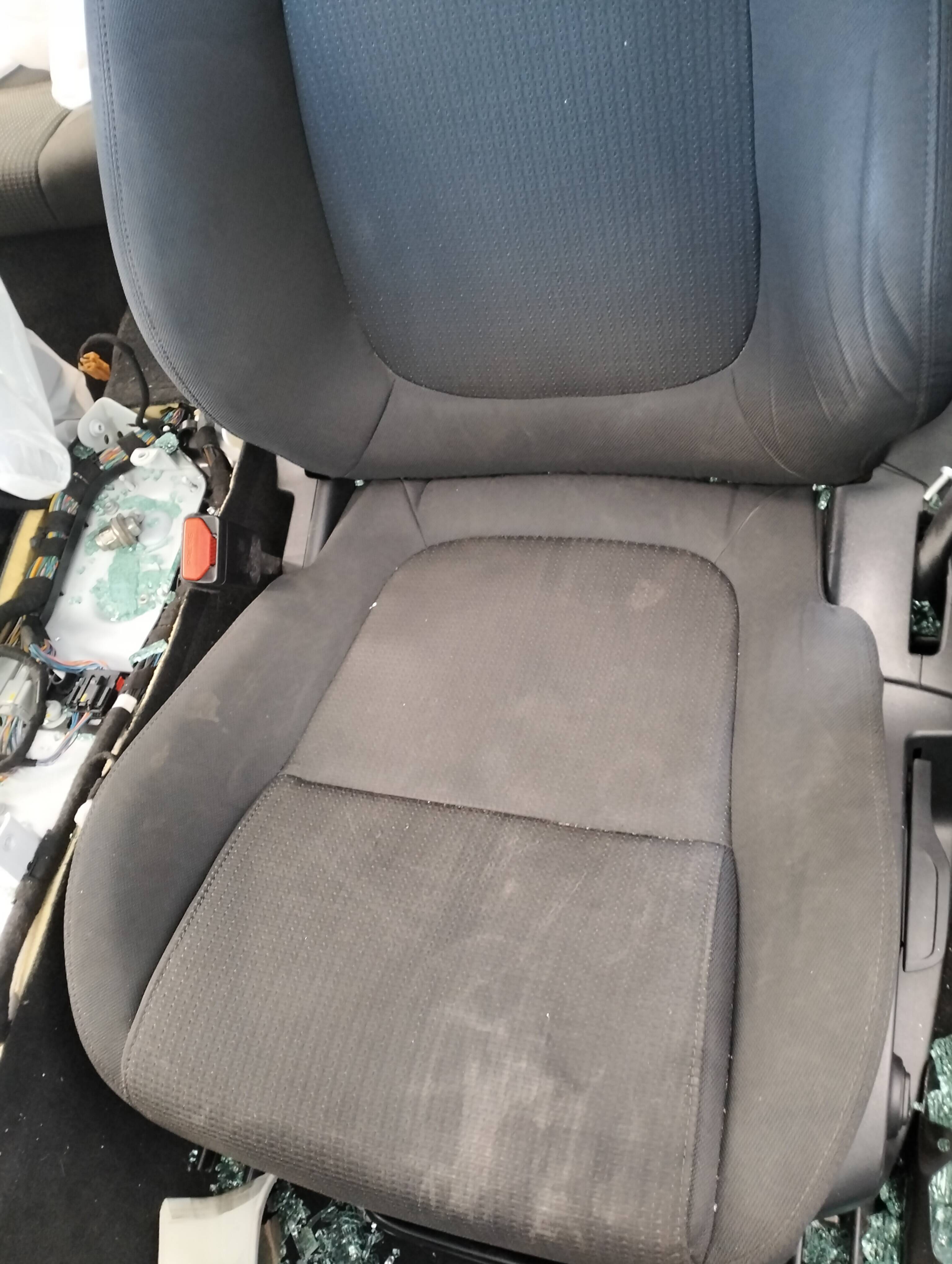 Asiento delantero derecho jaguar xe (10.2014->)