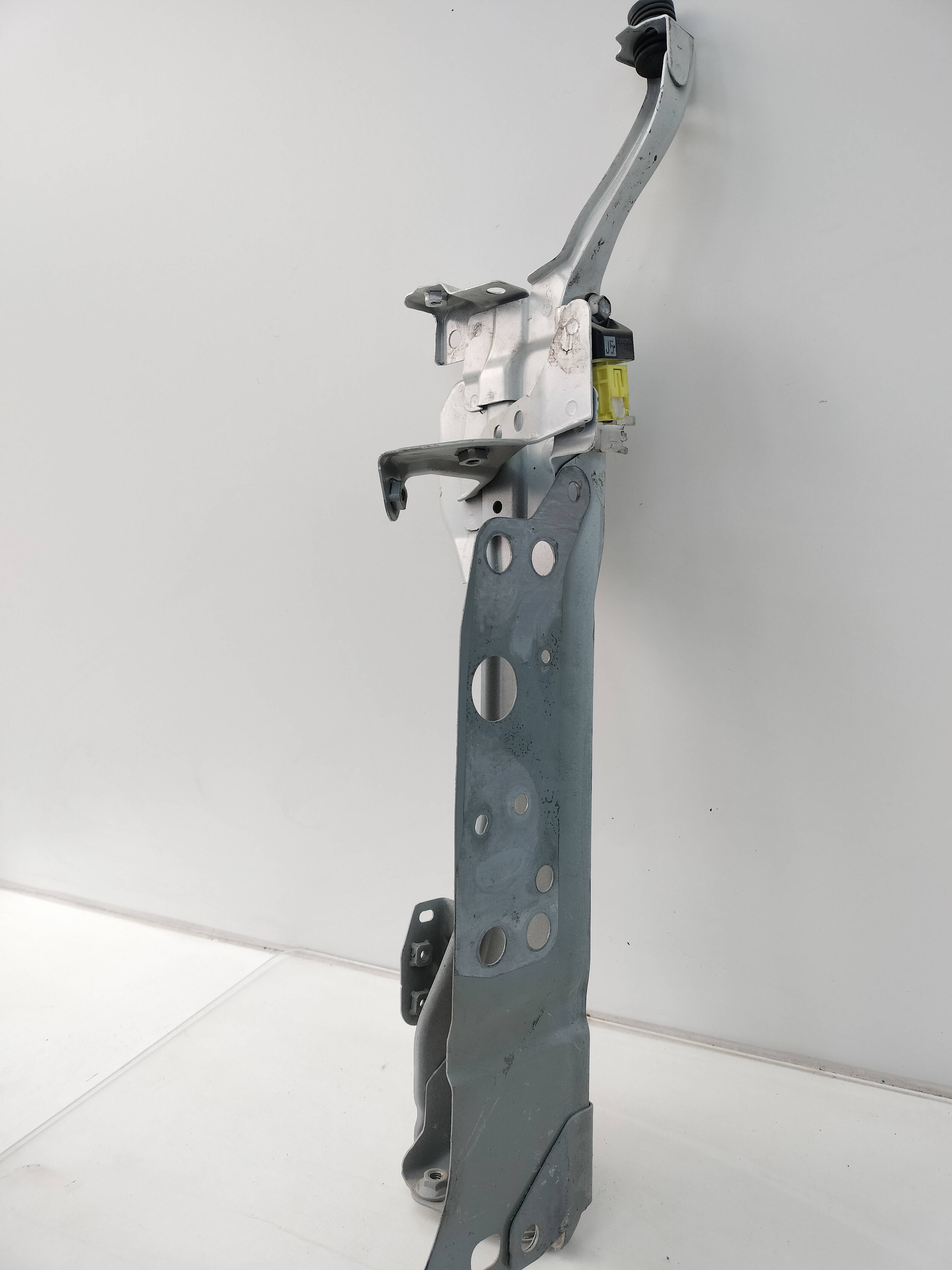 Soporte radiador toyota prius (zvw50)(2016->)