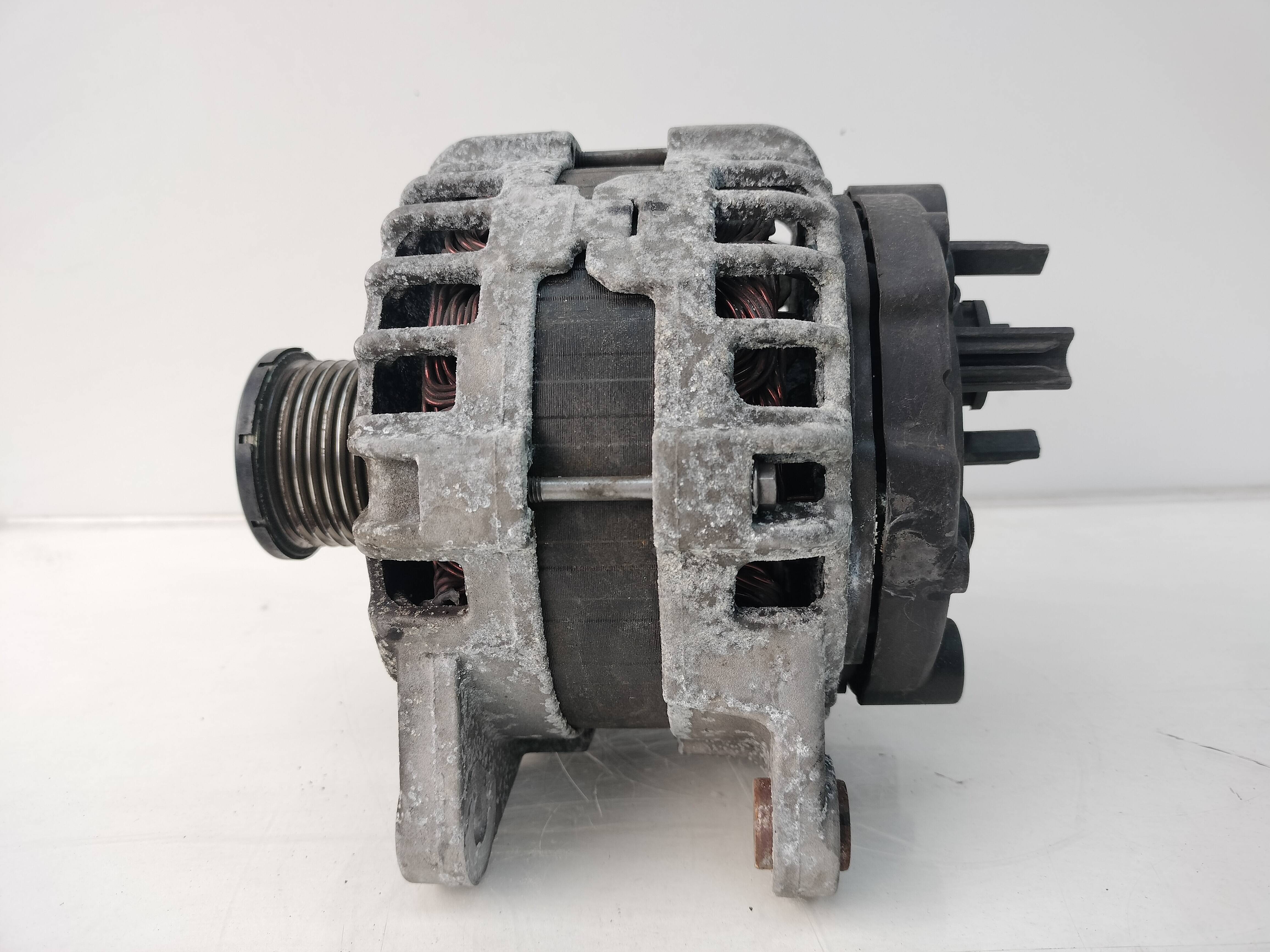 Alternador nissan x-trail iii (t32)(04.2014->)