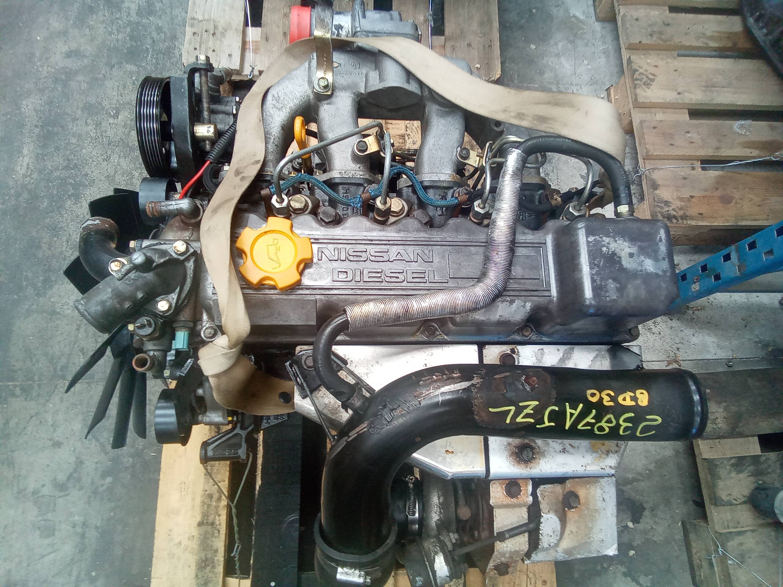 Motor completo nissan cabstar 01.04 ->