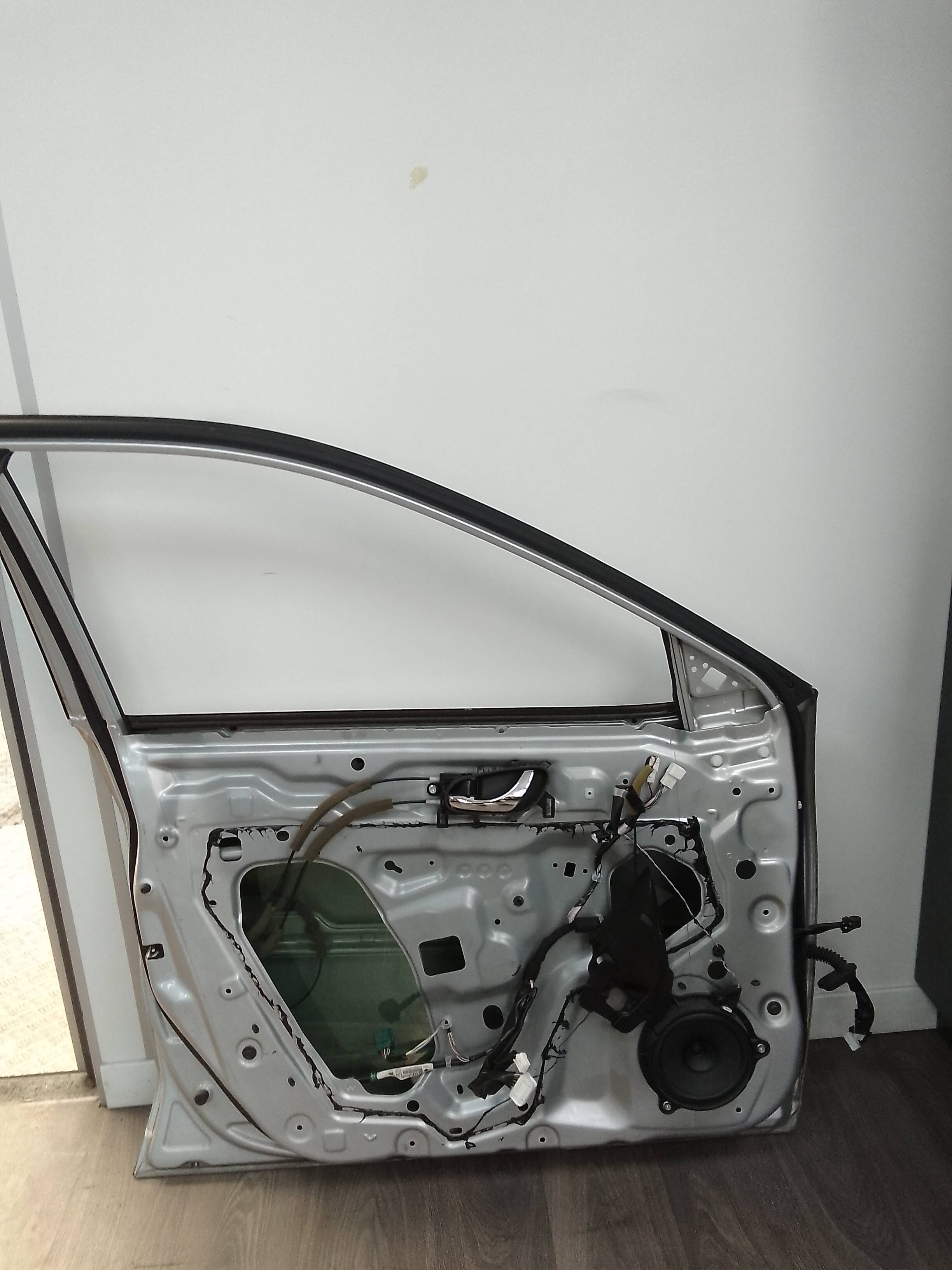 Puerta delantera izquierda nissan x-trail iii (t32)(04.2014->)