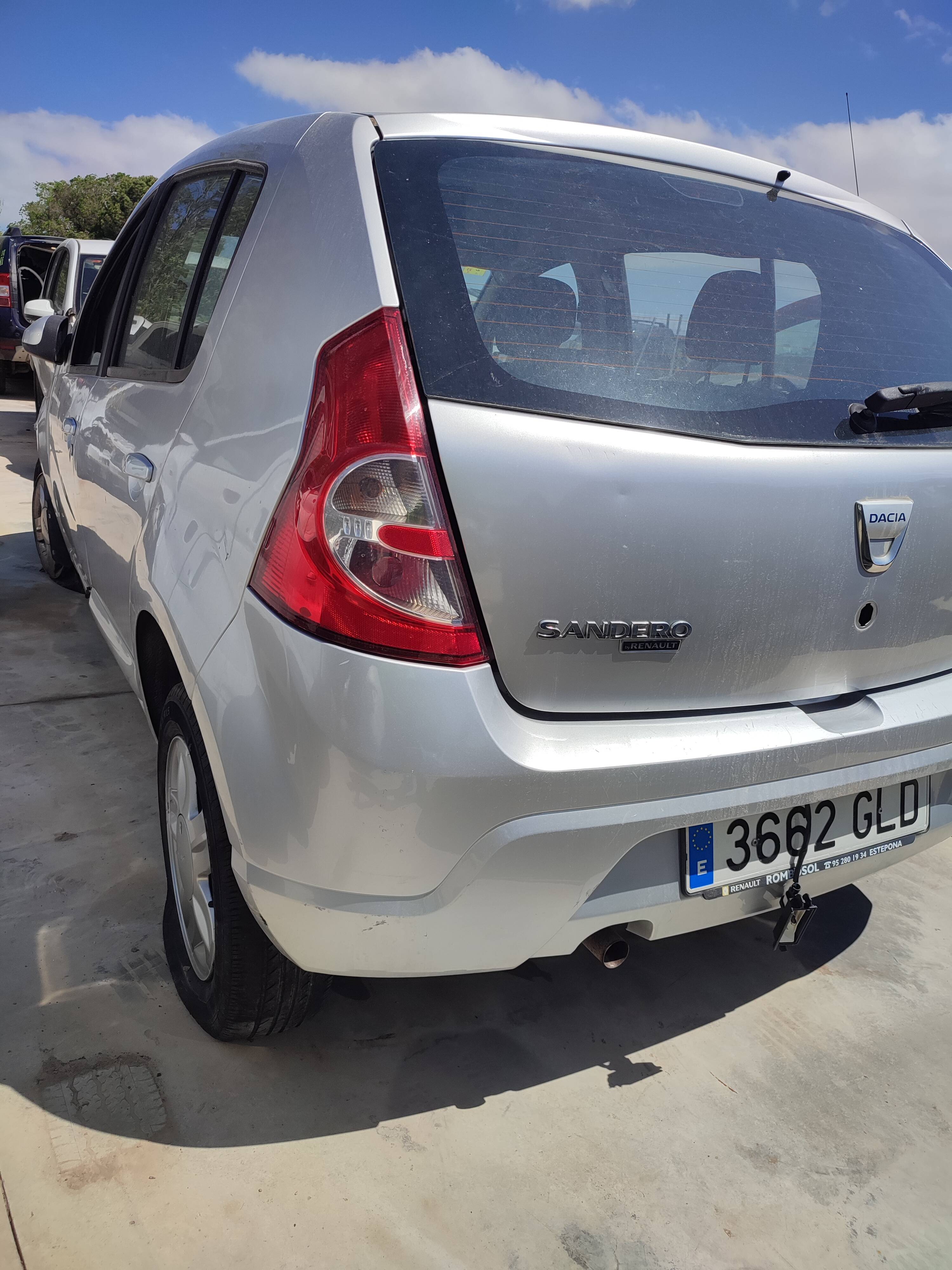 Piloto trasero izquierdo dacia sandero i (06.2008->)