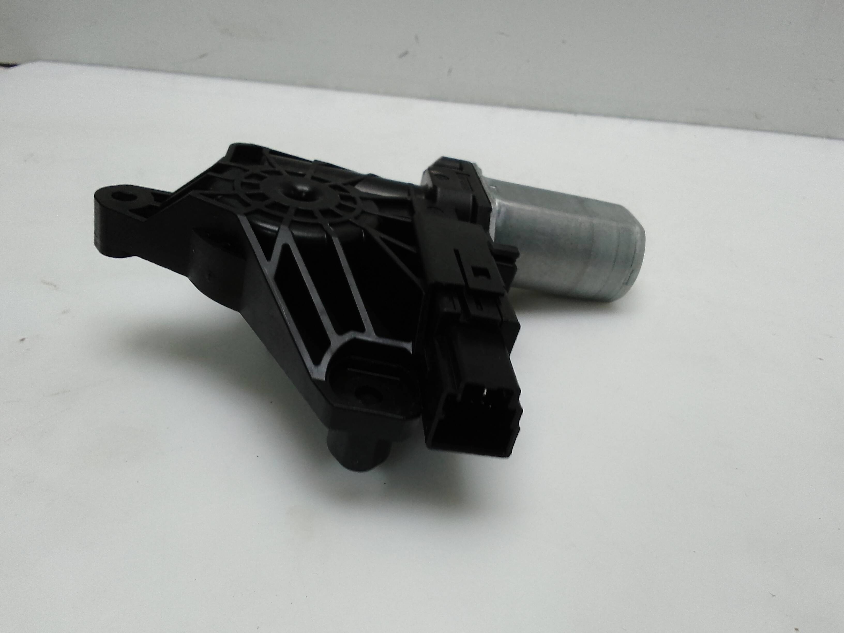 Motor elevalunas trasero derecho volvo v40 (2012->)