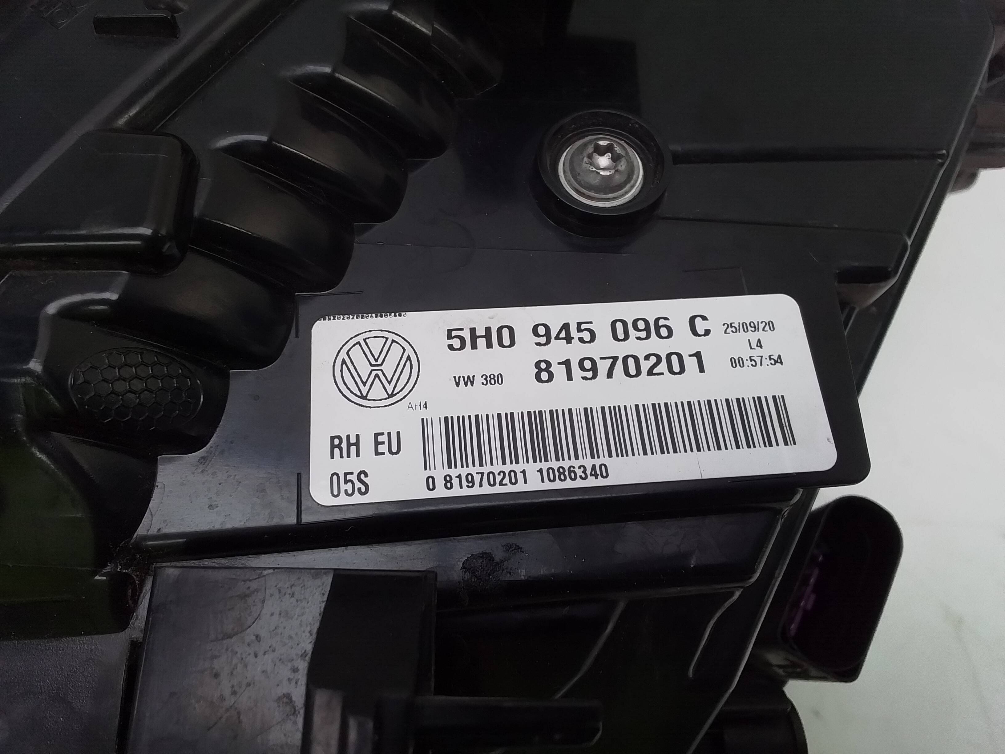 Piloto trasero derecho volkswagen golf viii berlina (cd1)(12.2019->)