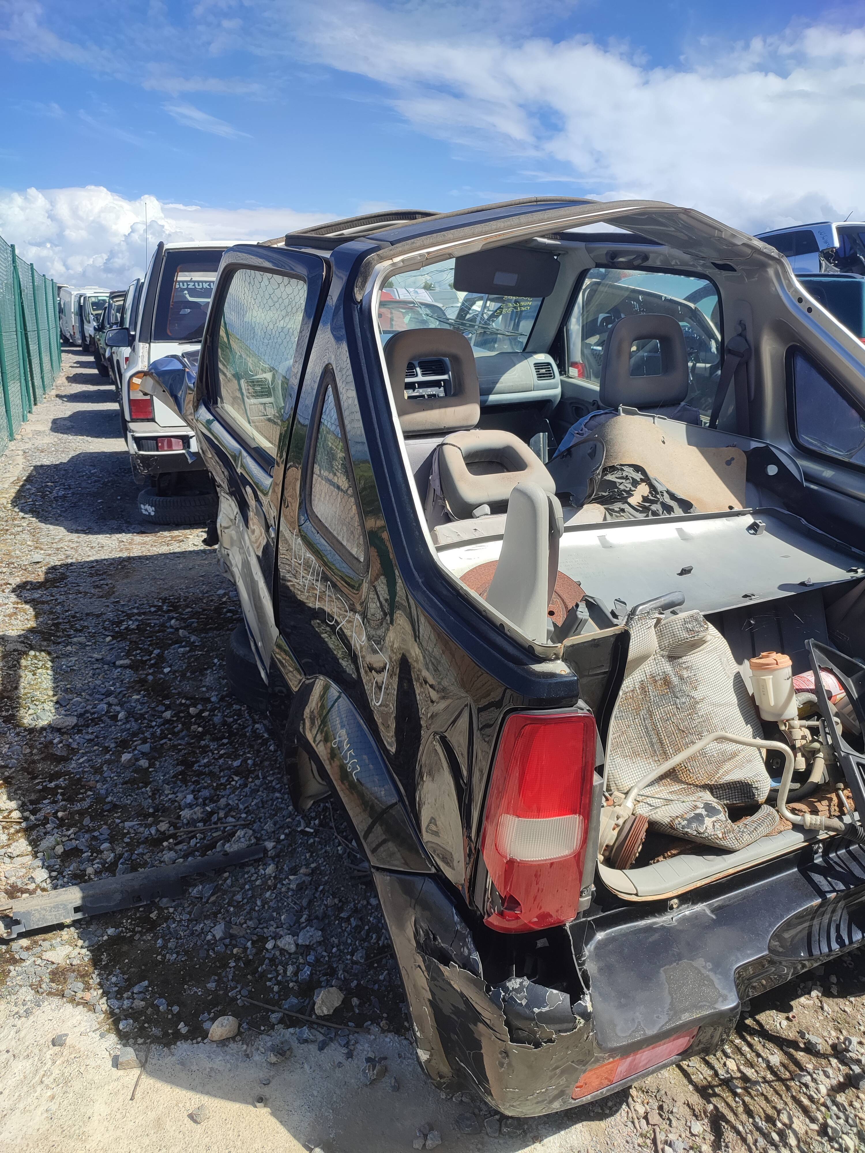 Piloto trasero izquierdo defensa suzuki jimny (sn/fj)(1998->)