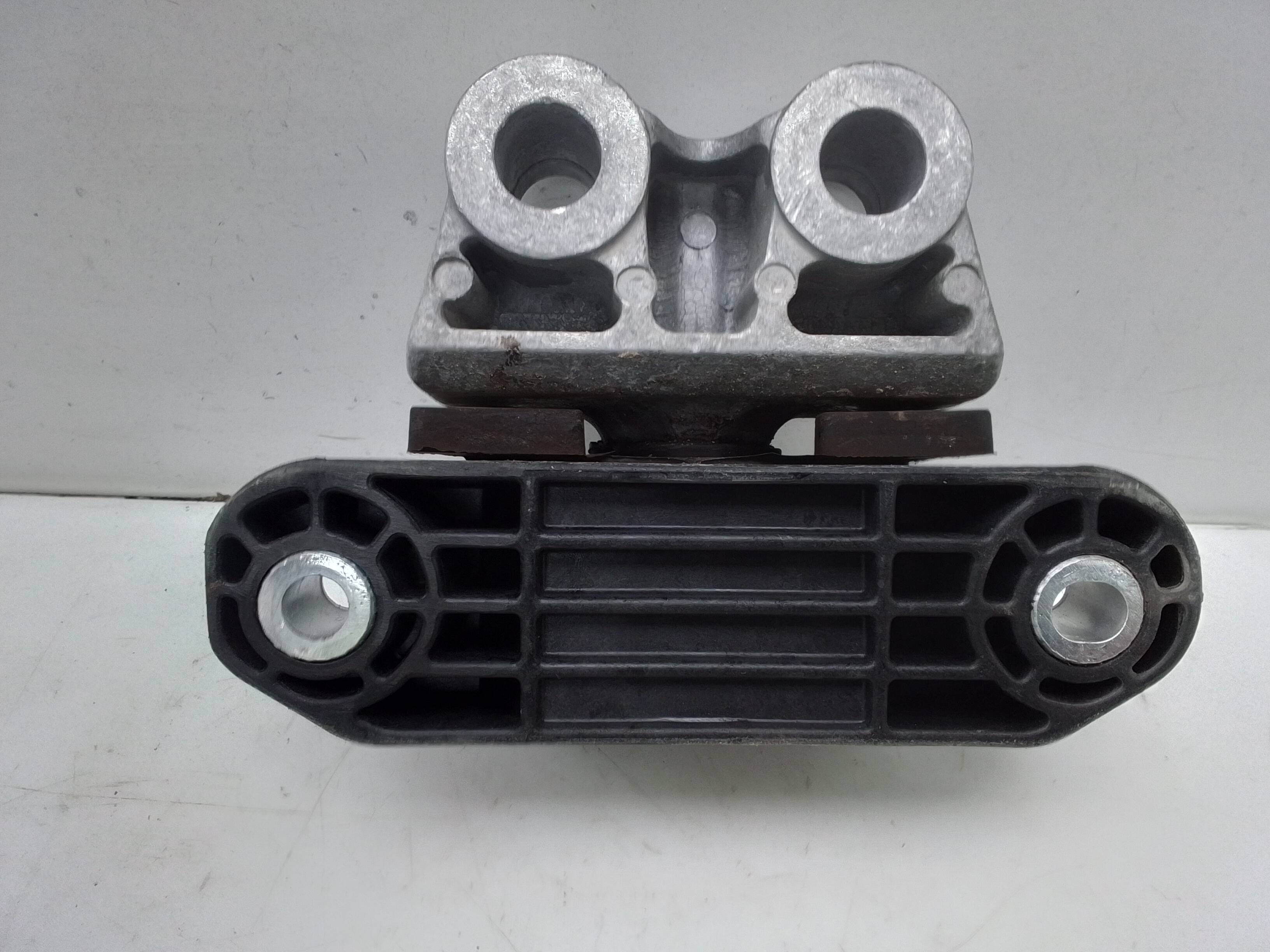 Soporte motor izquierdo fiat 500x (334)(2014->)