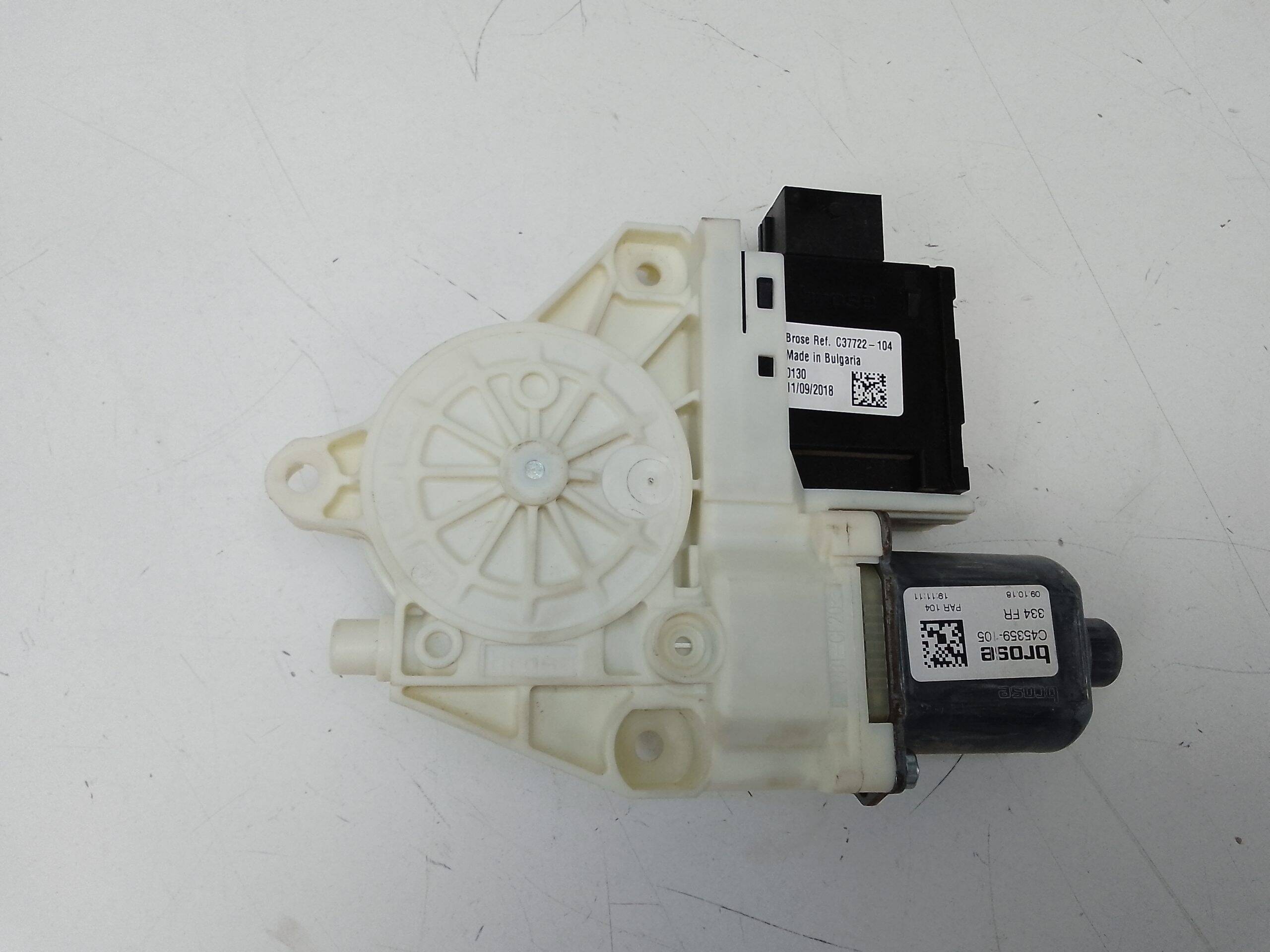 Motor elevalunas delantero derecho fiat 500x (334)(2014->)