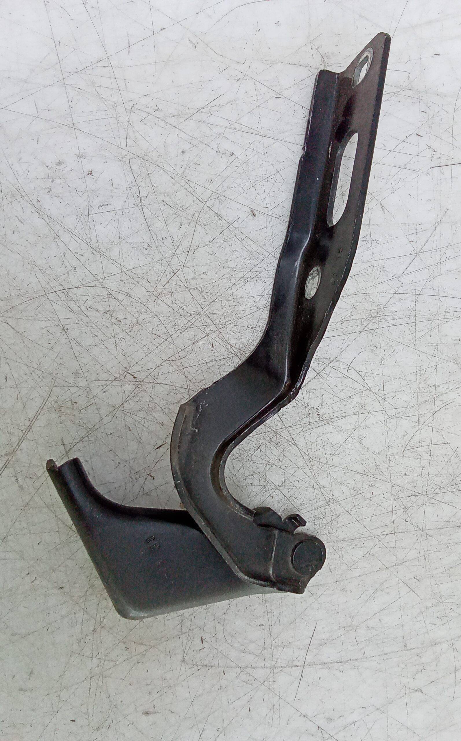 Bisagra capo derecha seat leon (5f1)(09.2012->)