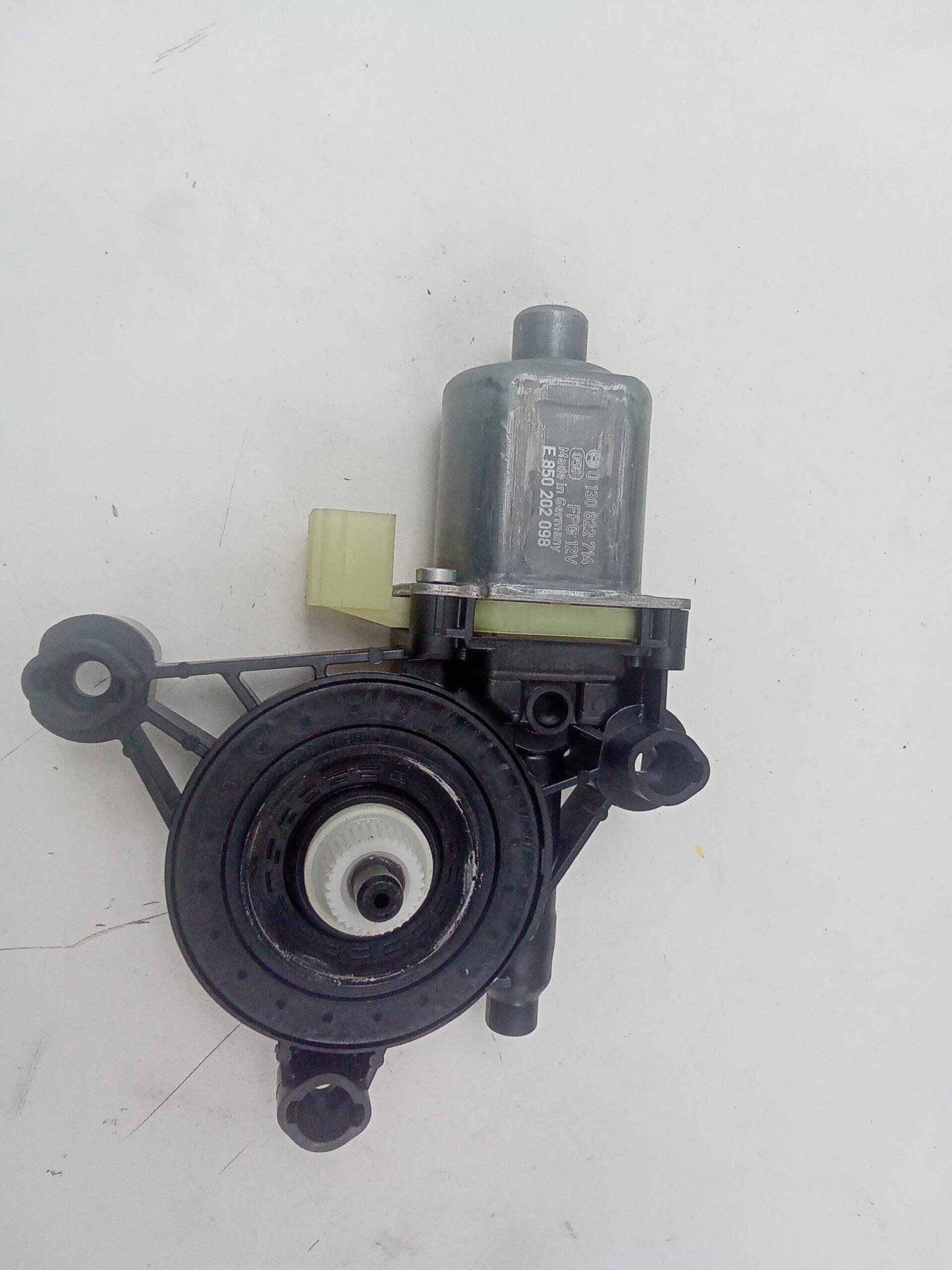 Motor elevalunas delantero derecho volkswagen golf viii berlina (cd1)(12.2019->)