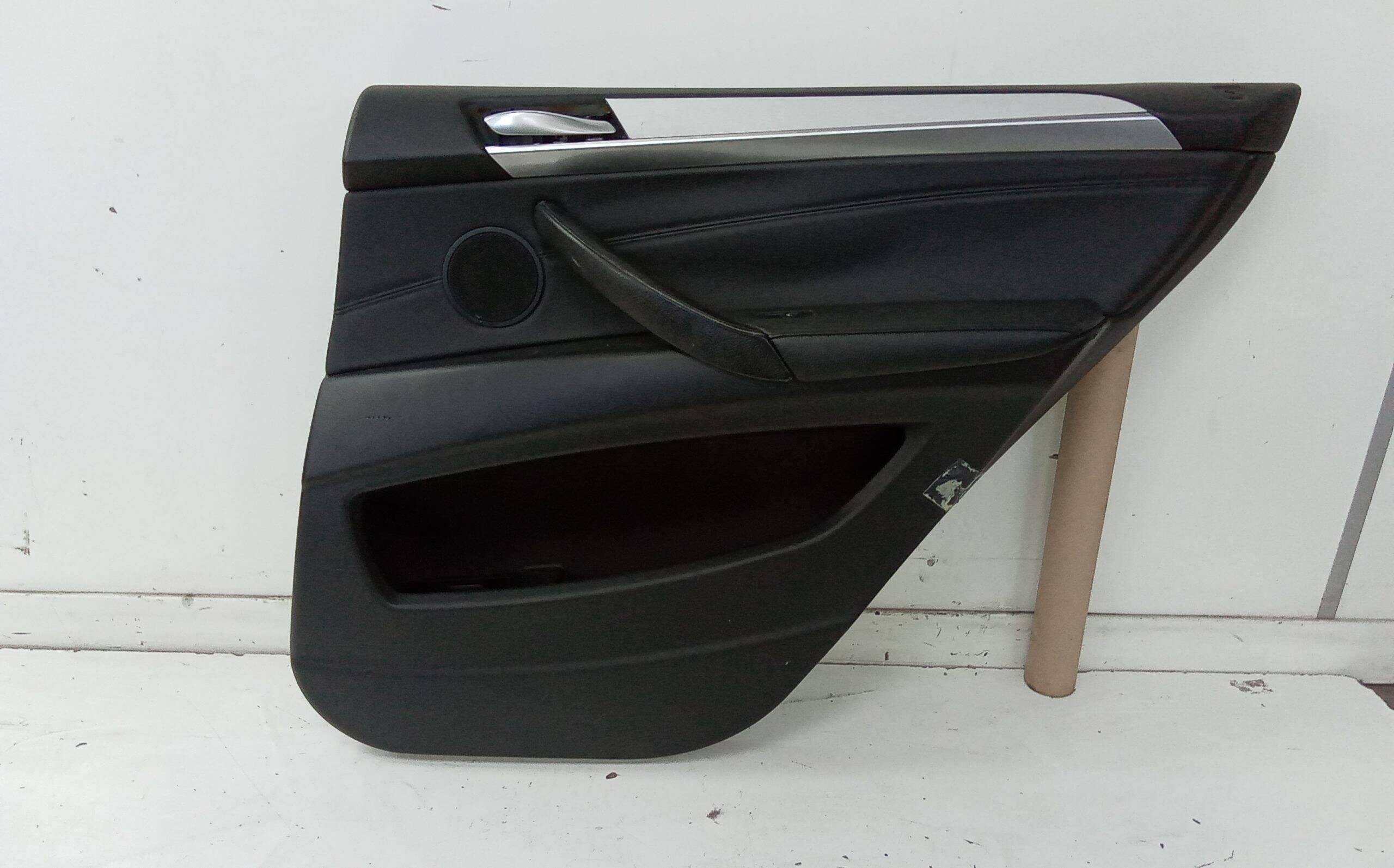 Moldura puerta trasera derecha bmw serie x5 (e70)(2006->)