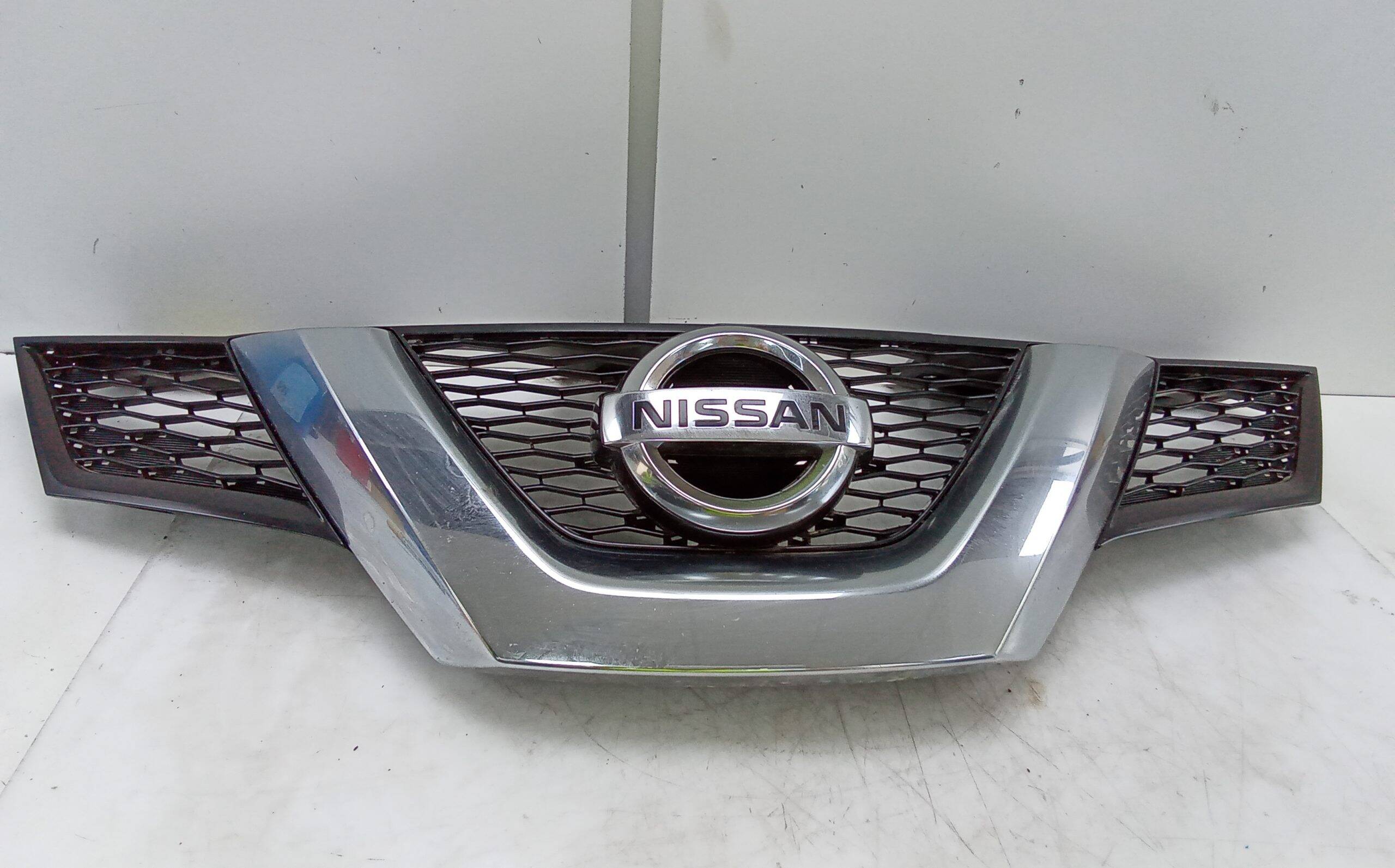 Rejilla delantera nissan x-trail iii (t32)(04.2014->)