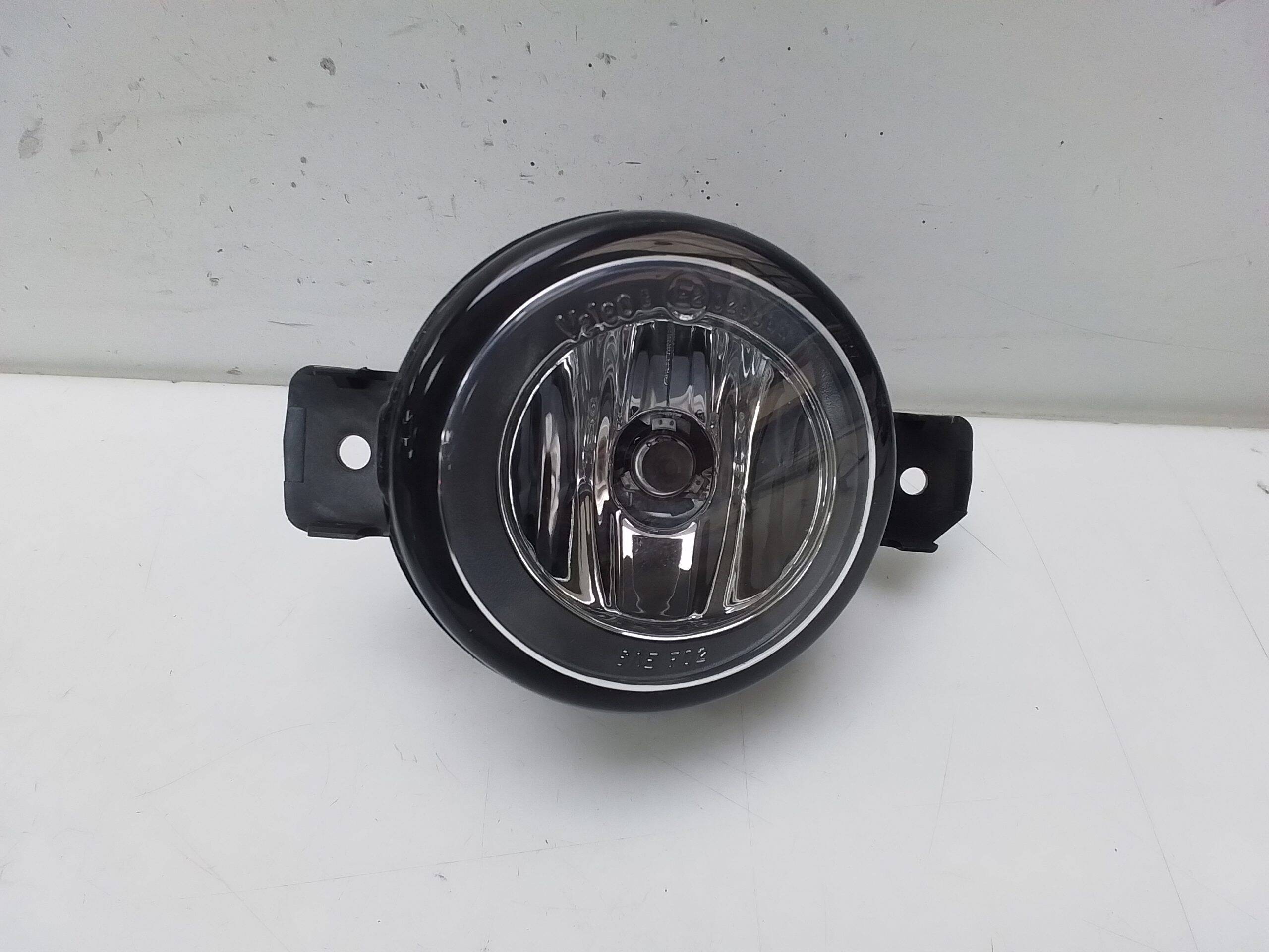 Faro antiniebla izquierdo nissan almera ii hatchback (n16)