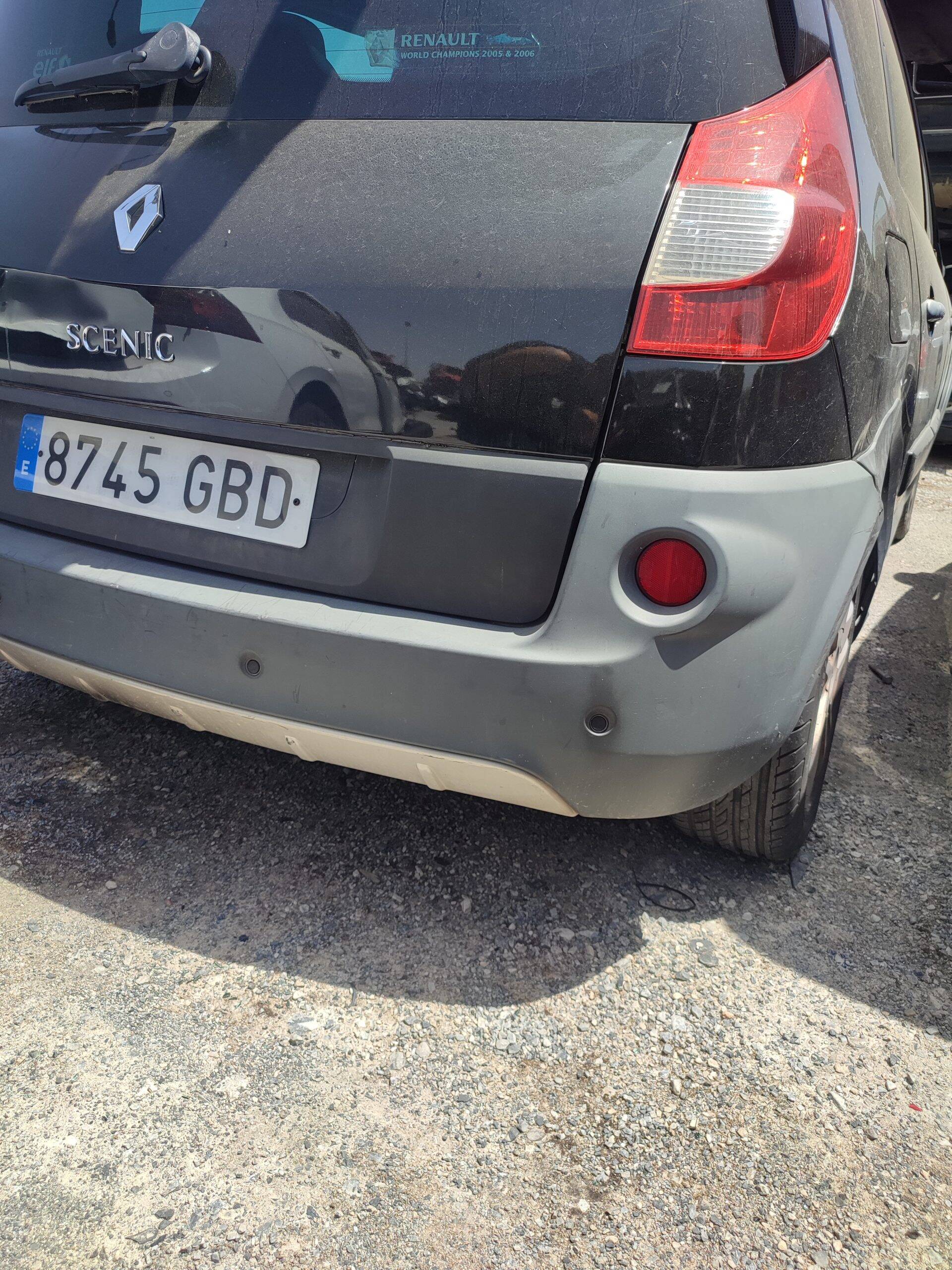 Paragolpes trasero renault scenic ii (jm)(2003->)