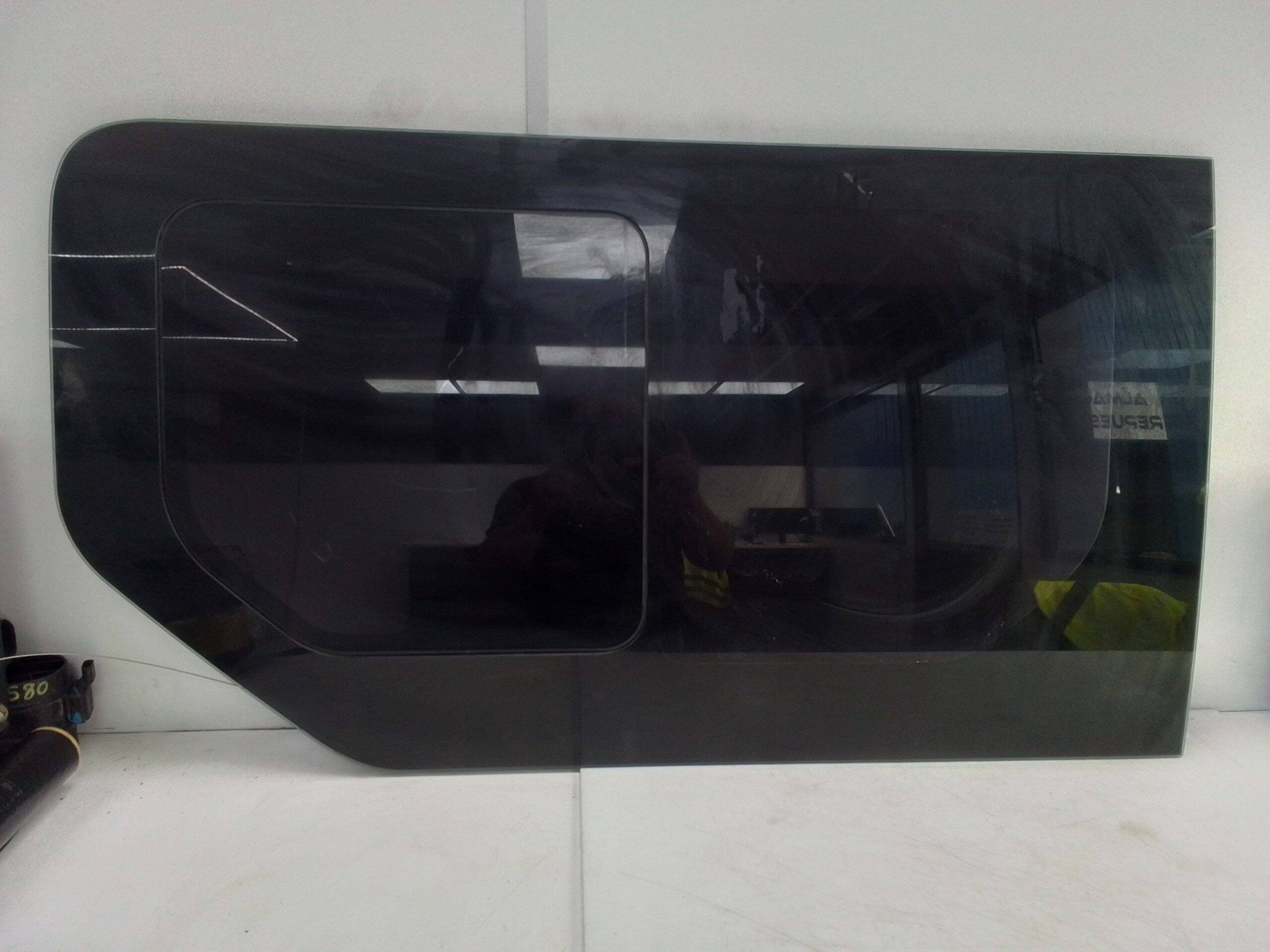 Luna puerta lateral corredera izquierda renault trafic ii combi (04.2001->)