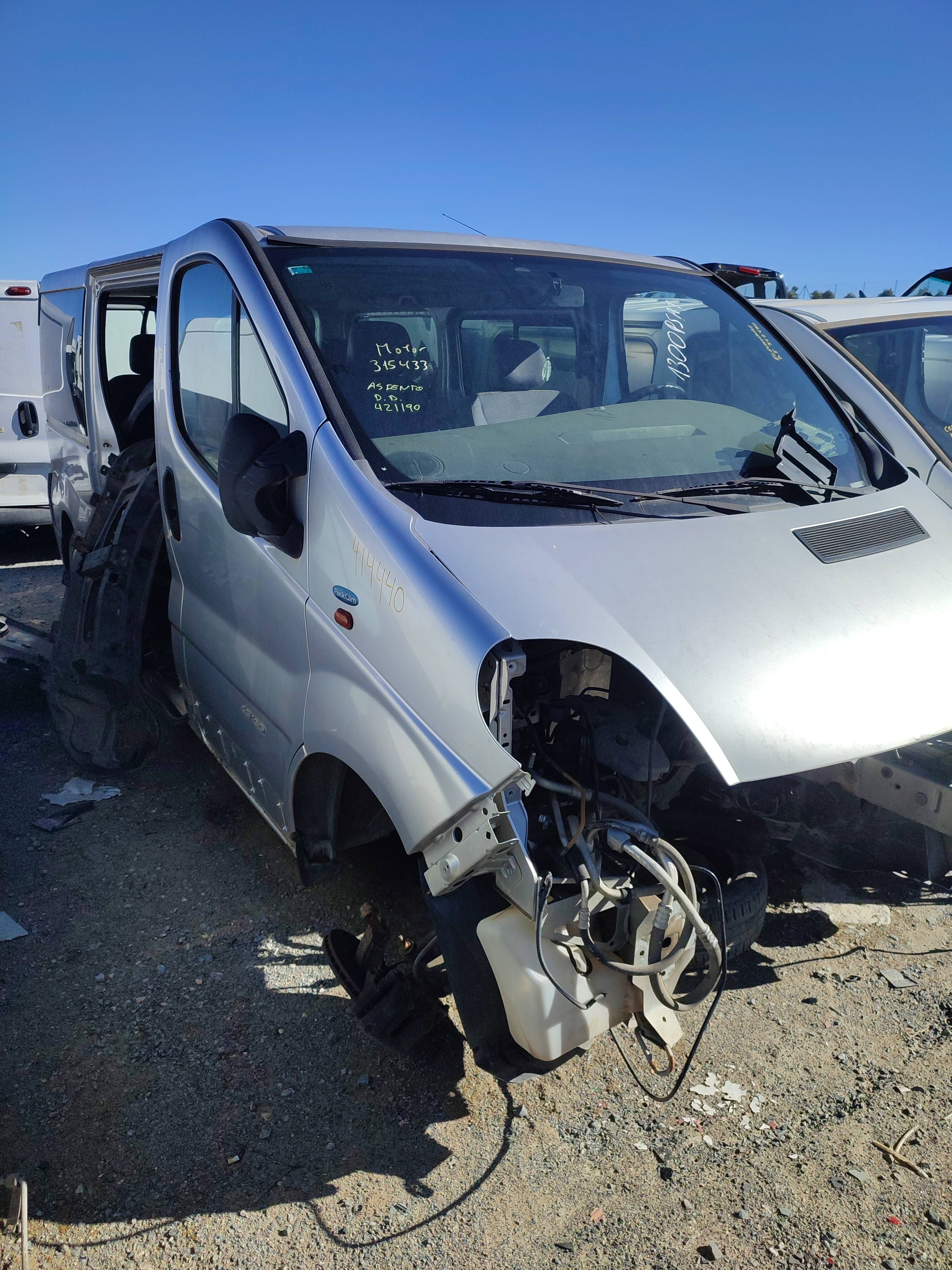 Mangueta delantera derecha renault trafic ii combi (04.2001->)