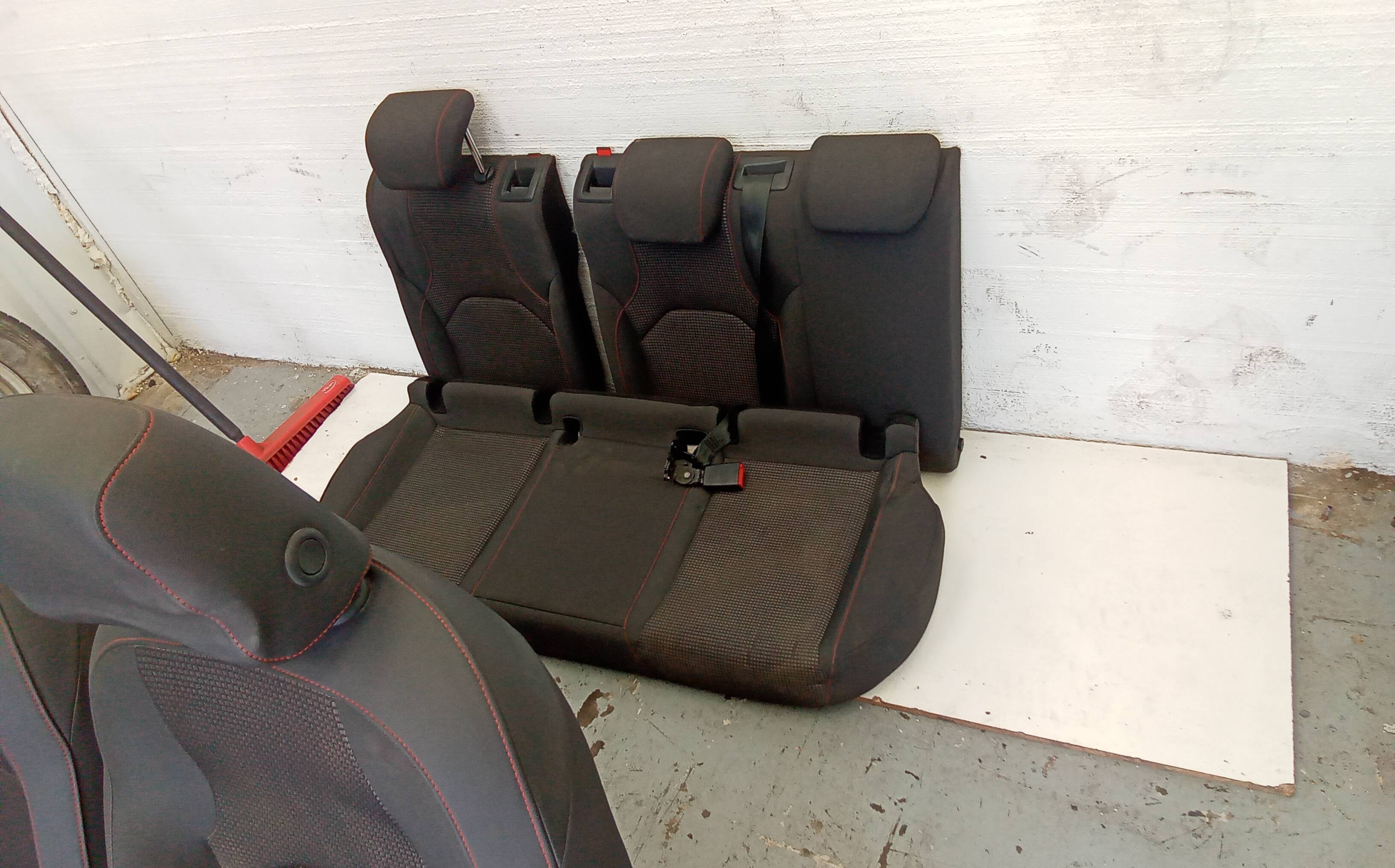 Juego asientos completo seat leon (5f1)(09.2012->)