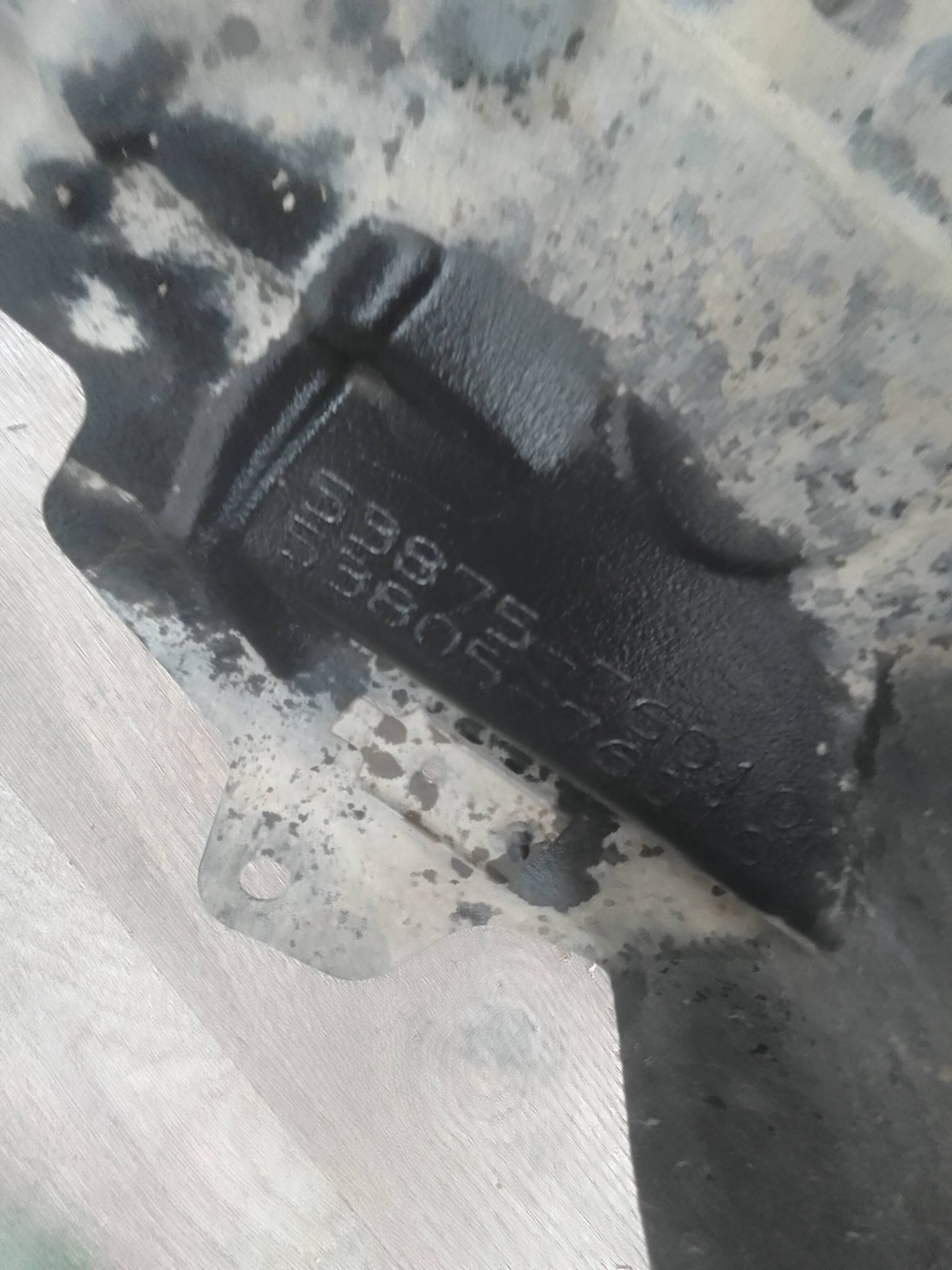 Pase de rueda delantero derecho lexus ct (zwa10)(2010->)