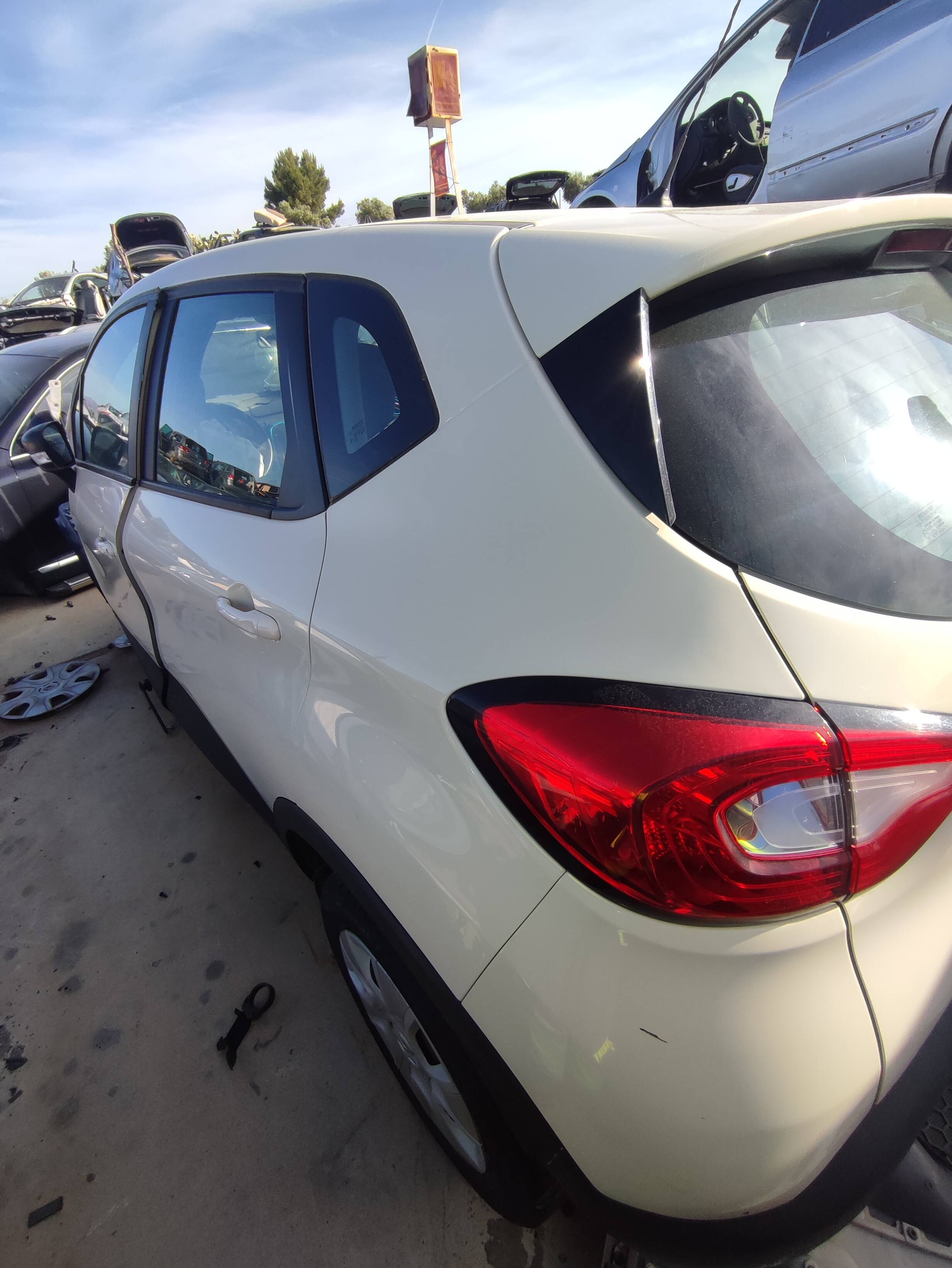 Bandeja trasera renault captur i (2013->)