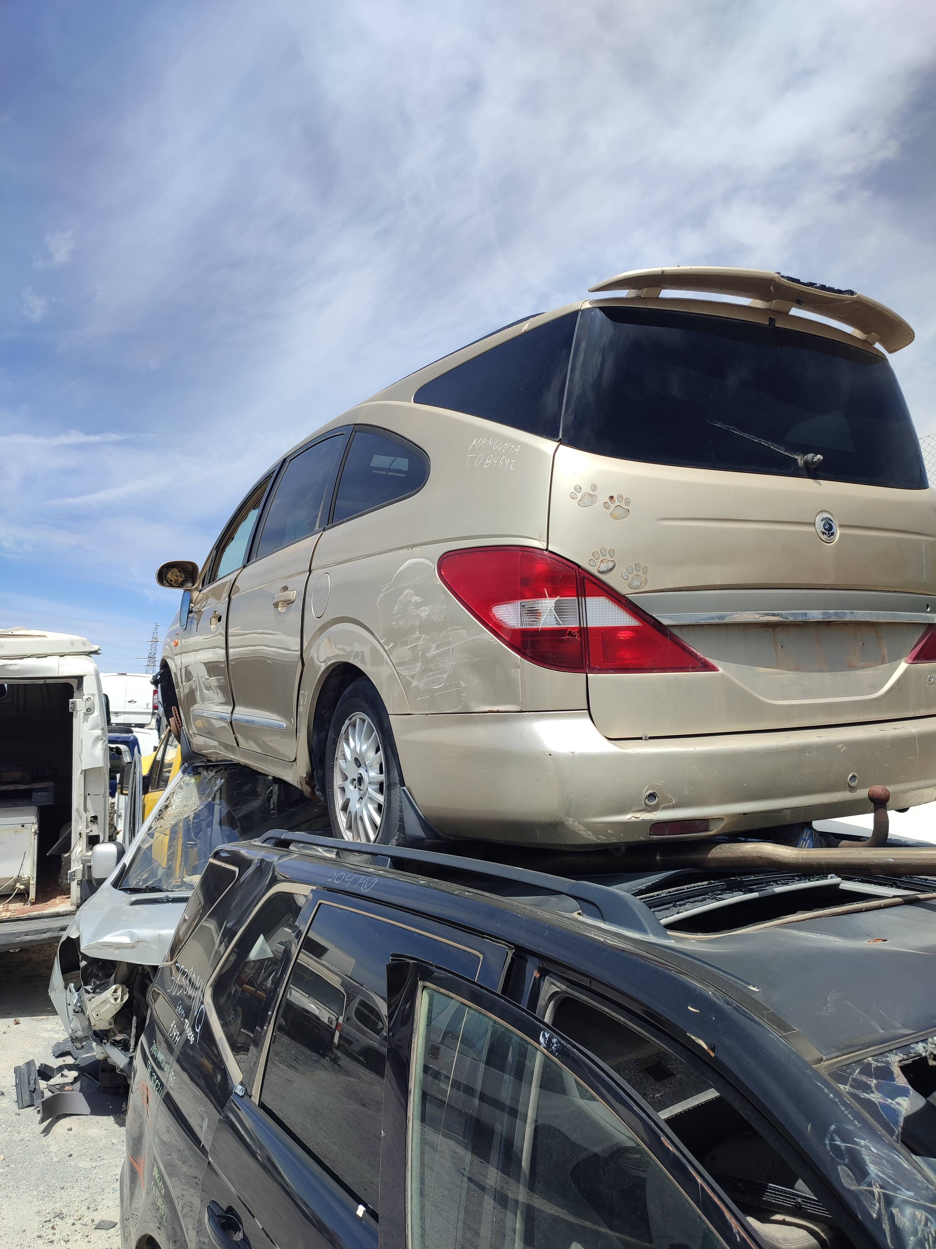 Muelle trasero ssangyong rodius (05.2005->)