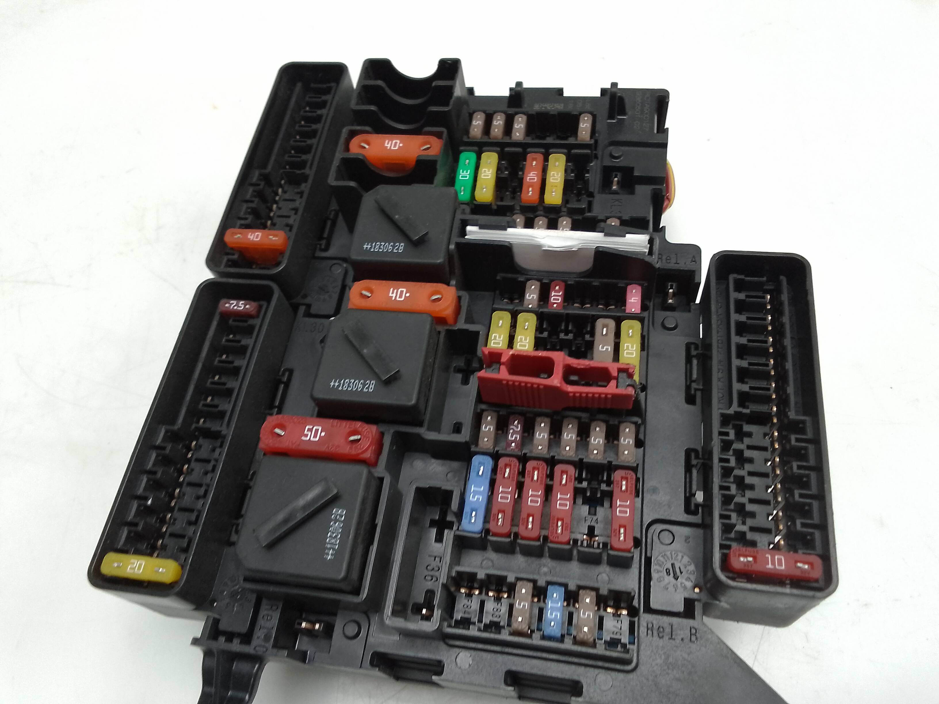 Caja reles / fusibles bmw serie x2 (f39)(11.2017->)