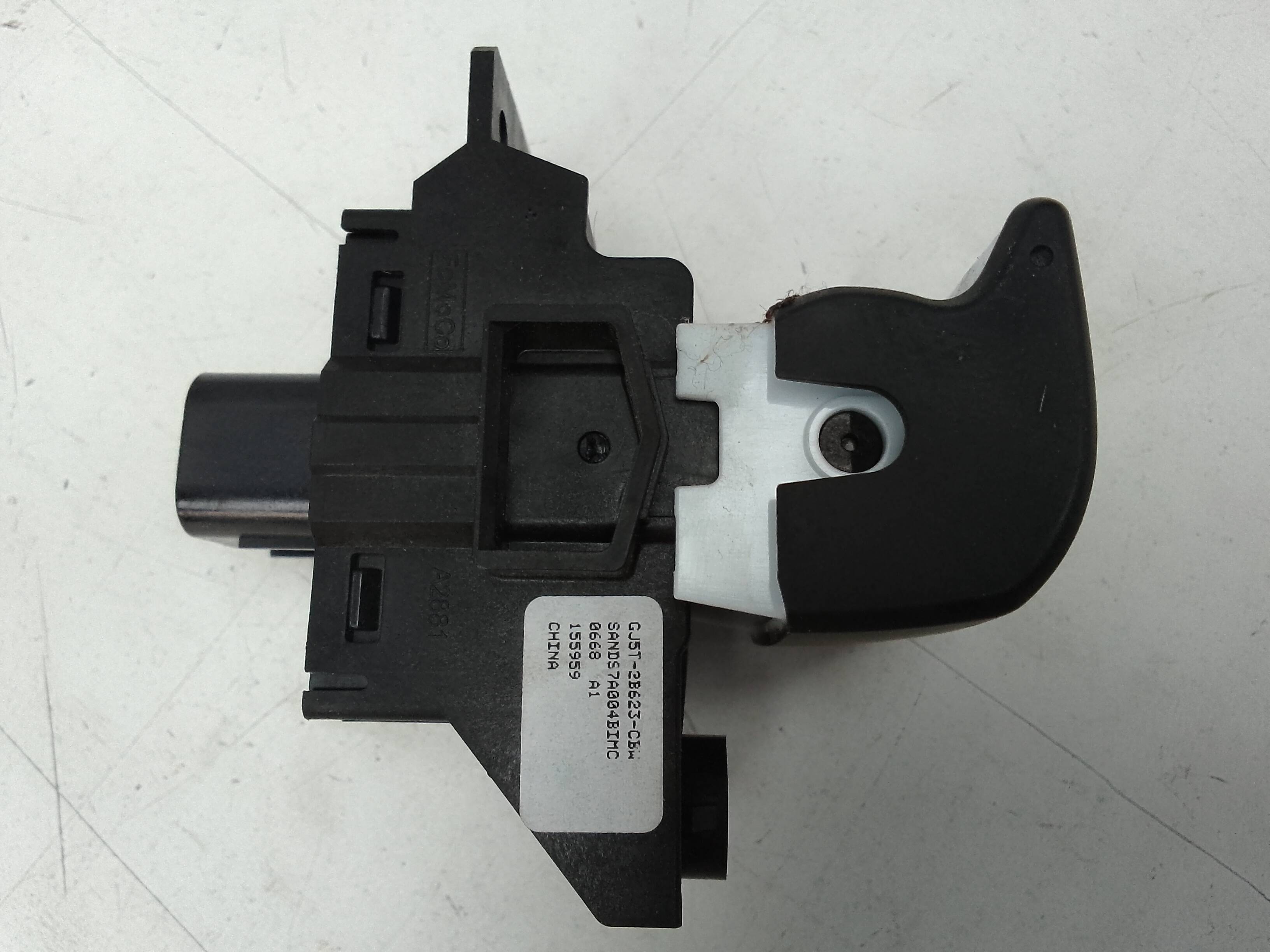 Interruptor freno mano ford kuga (cbs)(2013->)