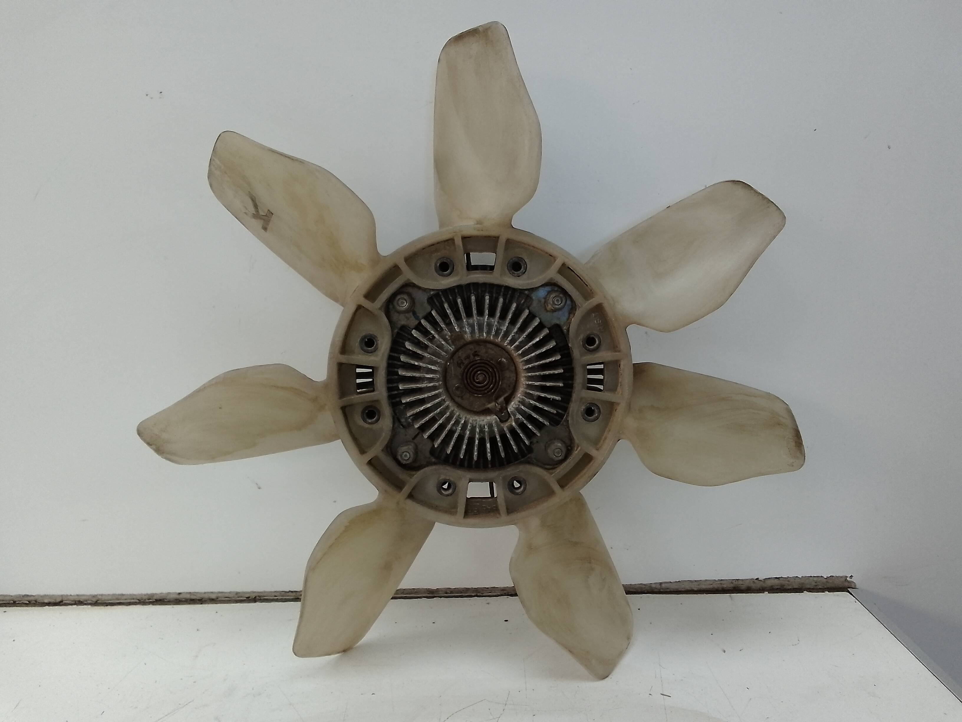 Electroventilador toyota land cruiser (j12)(2003->)