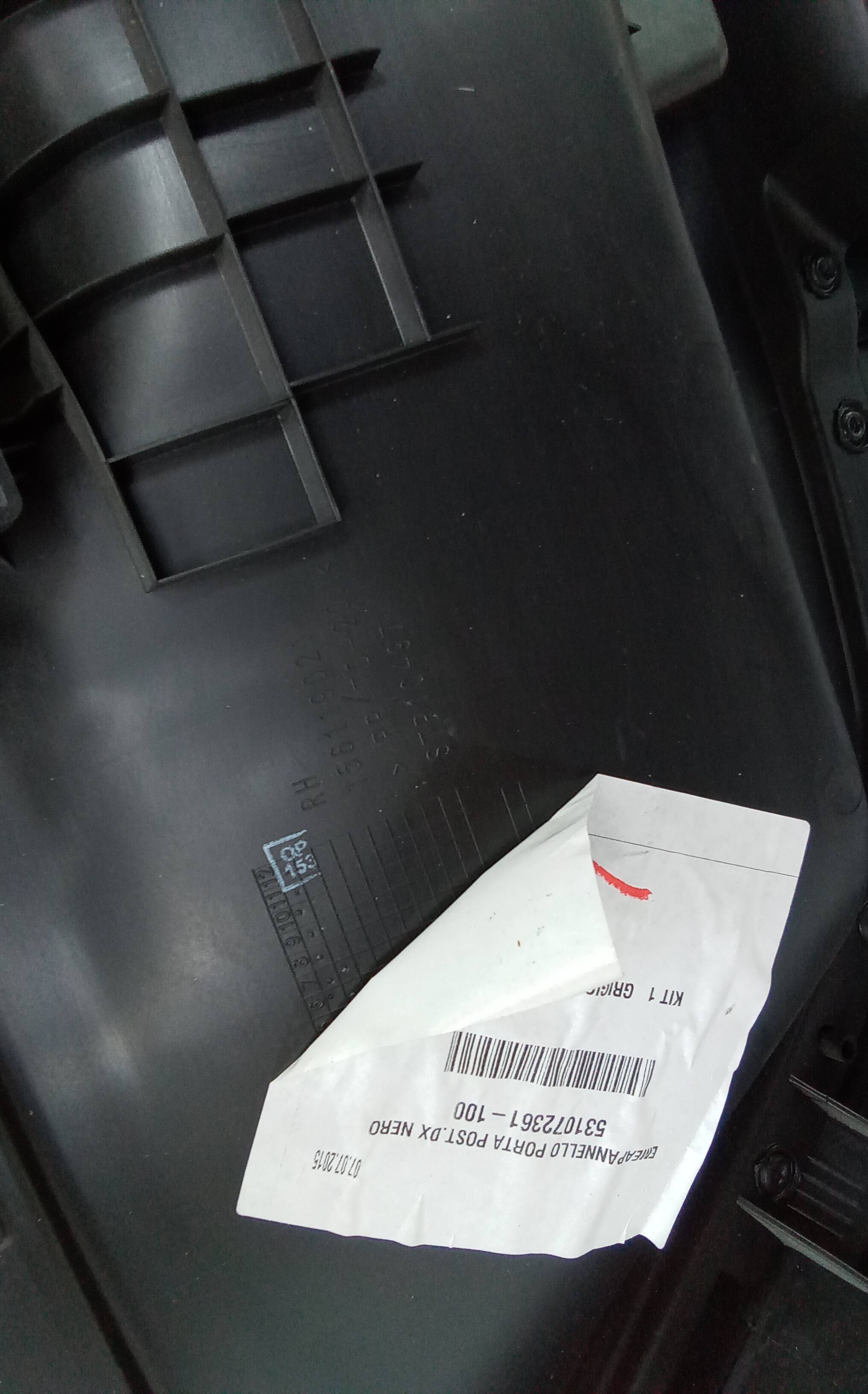 Moldura puerta trasera derecha fiat 500x (334)(2014->)