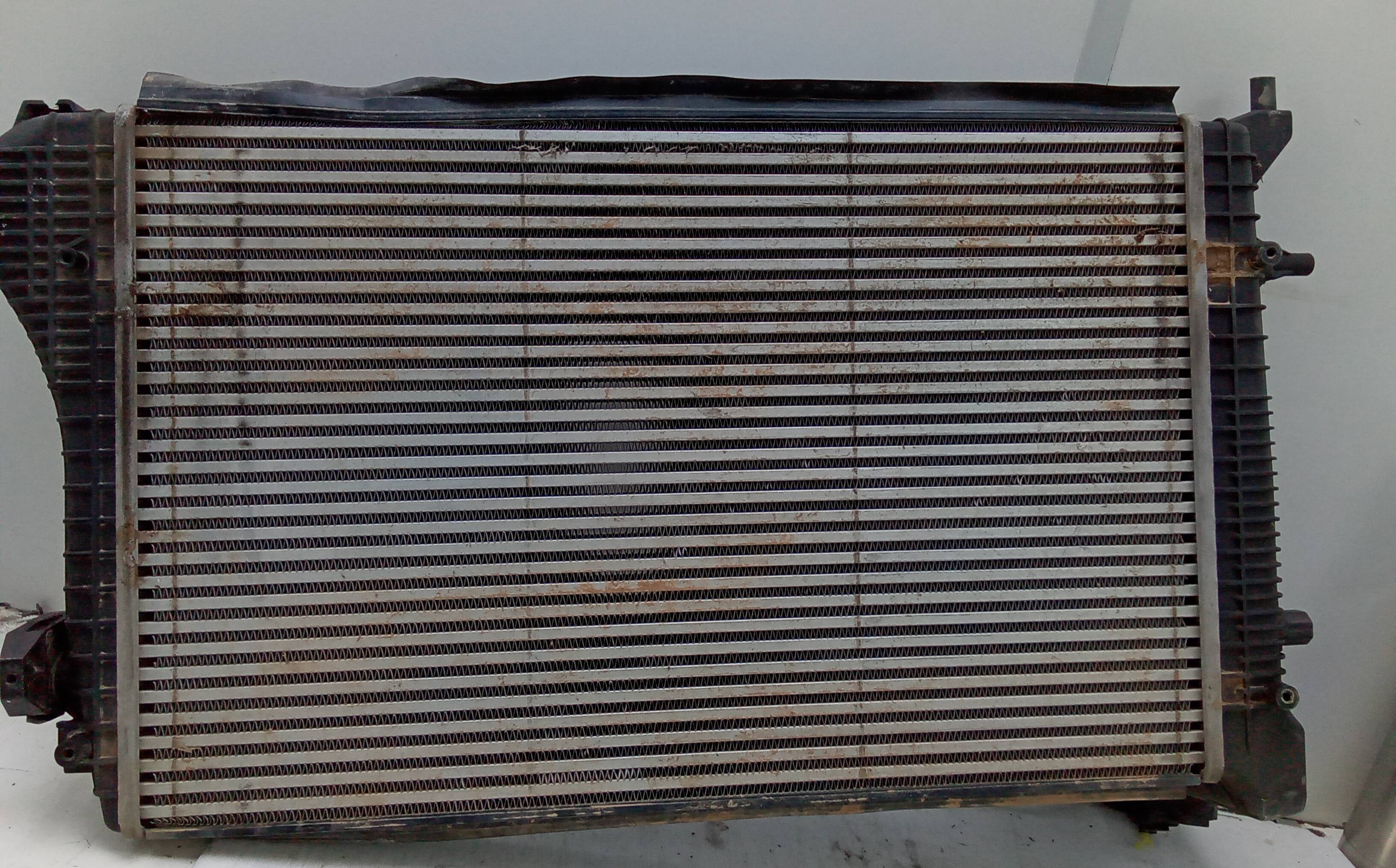 Intercooler volkswagen caddy (2k)(02.2004->)