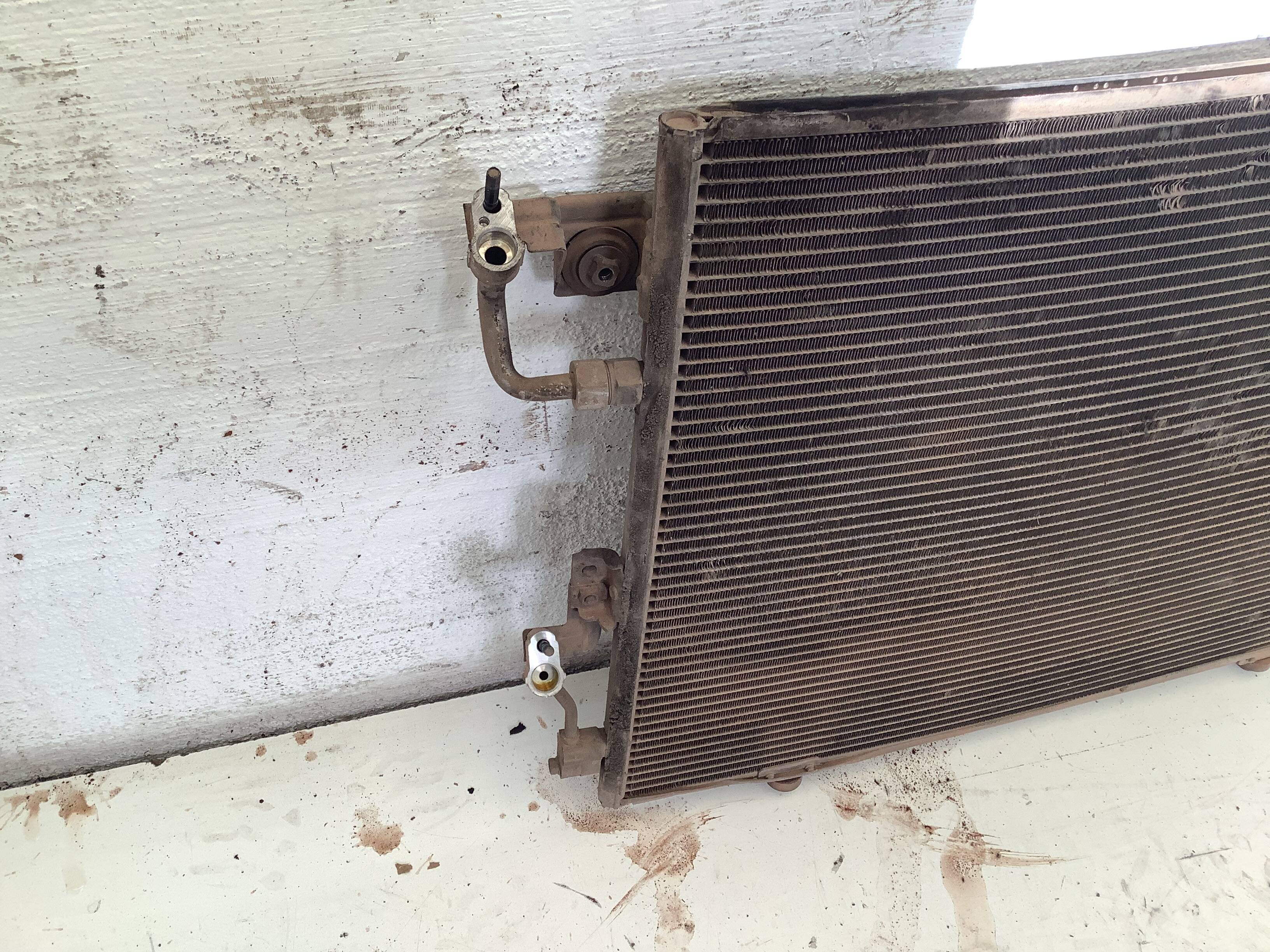 Radiador a/c mitsubishi montero (v60/v70)(2000->)