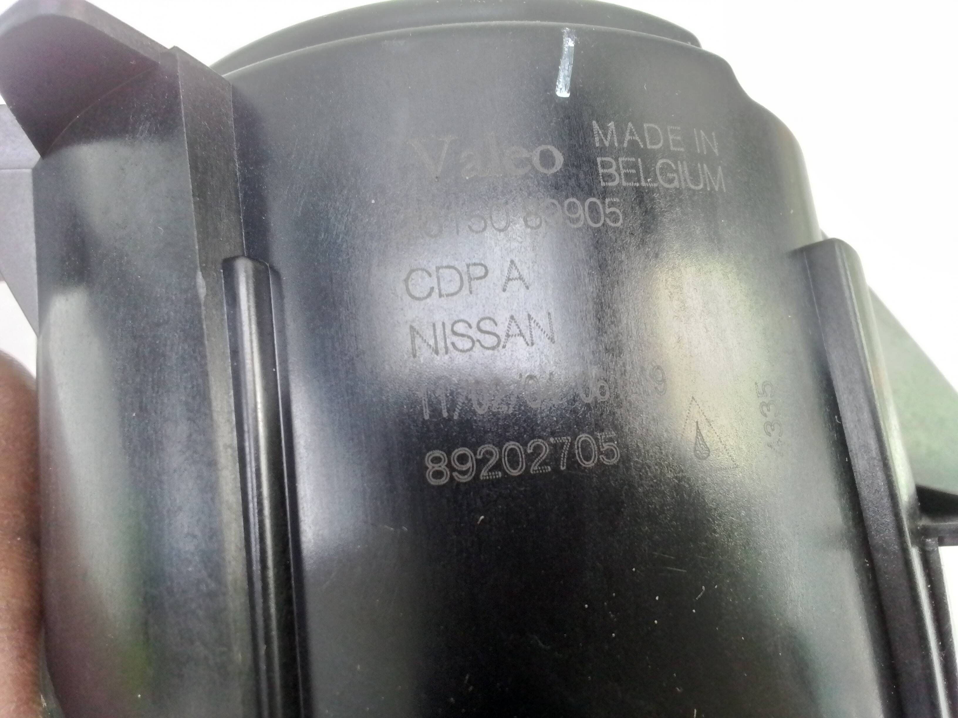 Faro antiniebla derecho nissan x-trail iii (t32)(04.2014->)