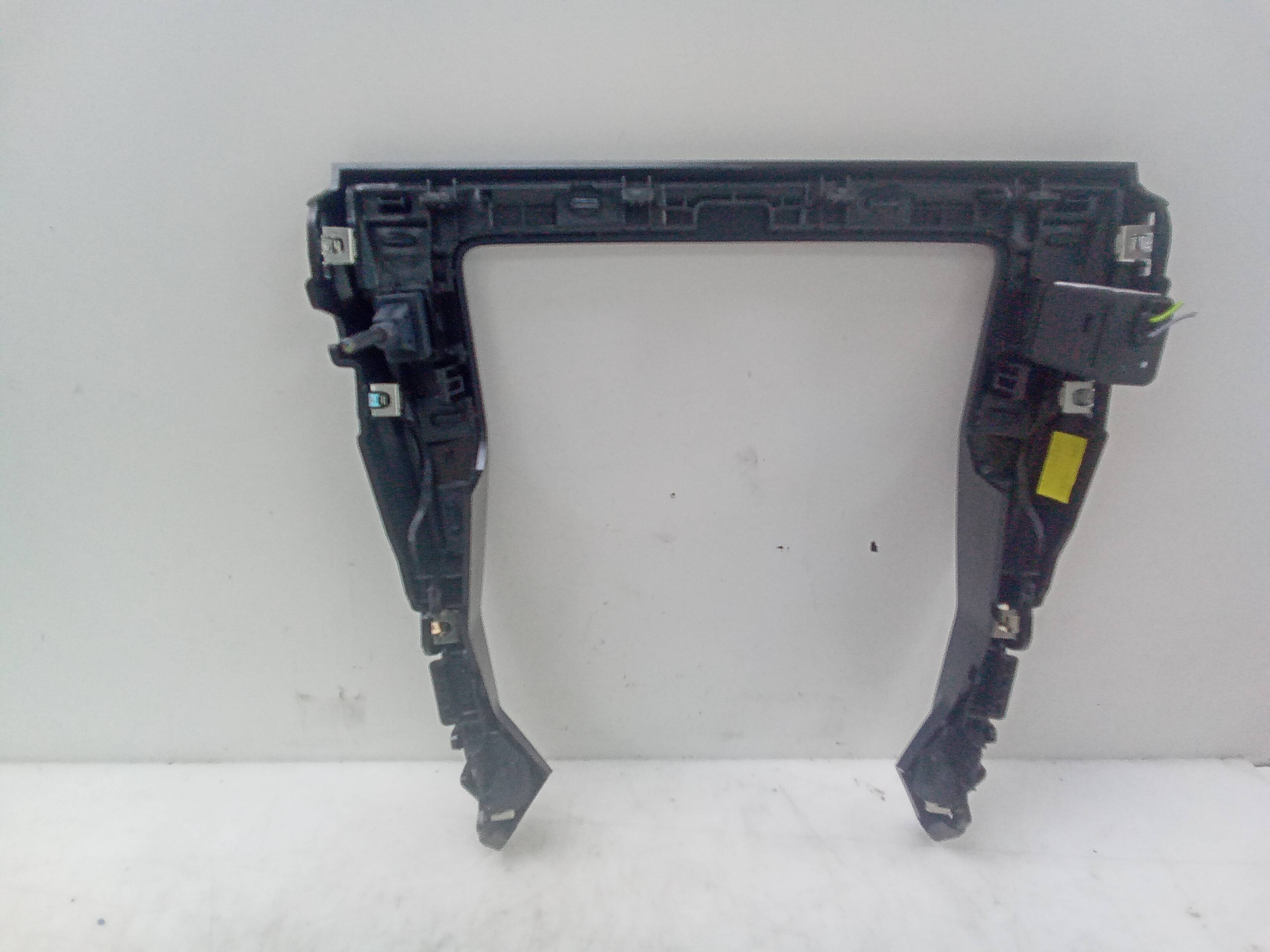 Moldura consola central delantera peugeot 2008 (p1)(11.2019->)