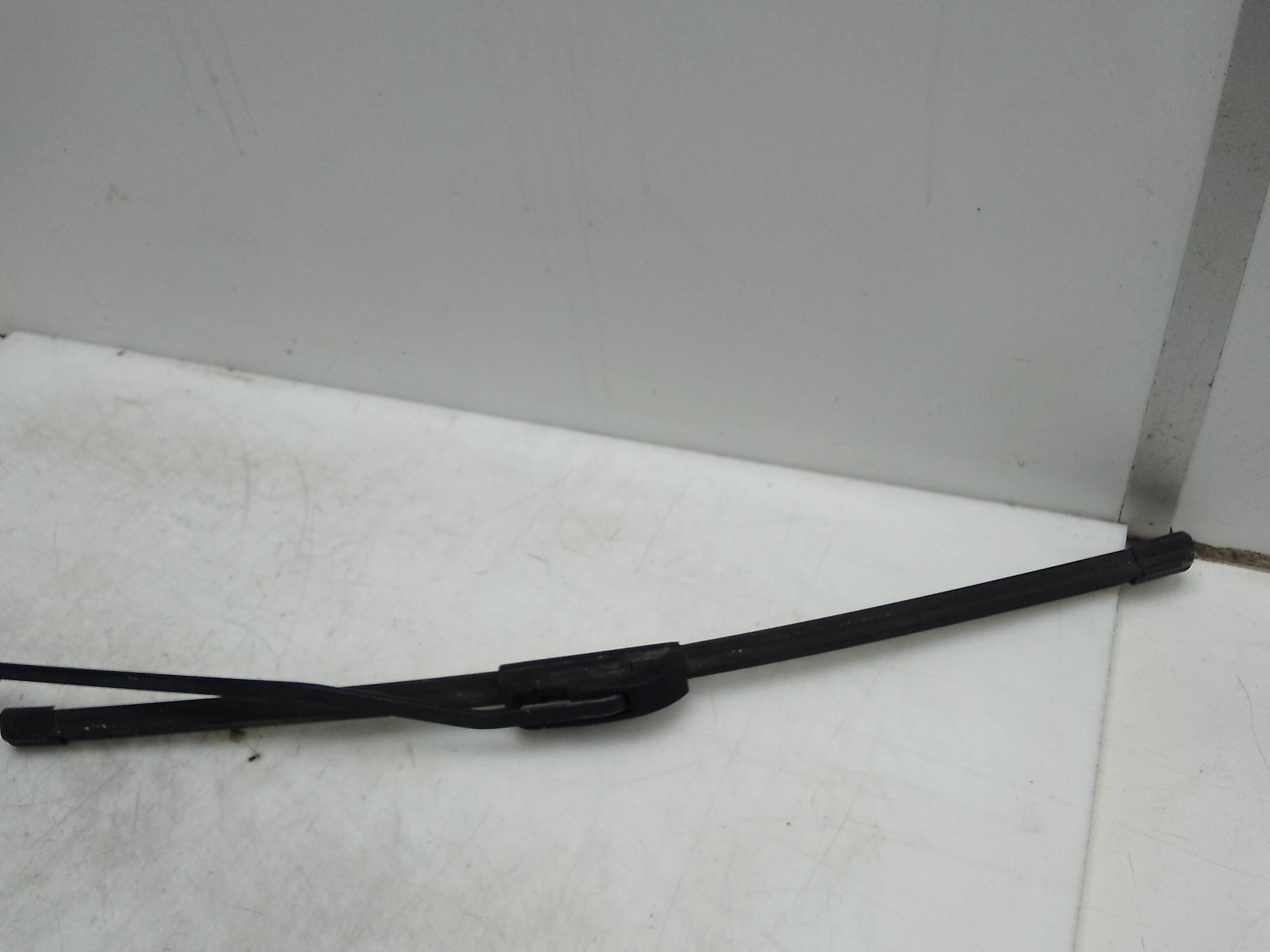 Brazo limpia delantero renault kangoo ii (f/kw0)(2008->)