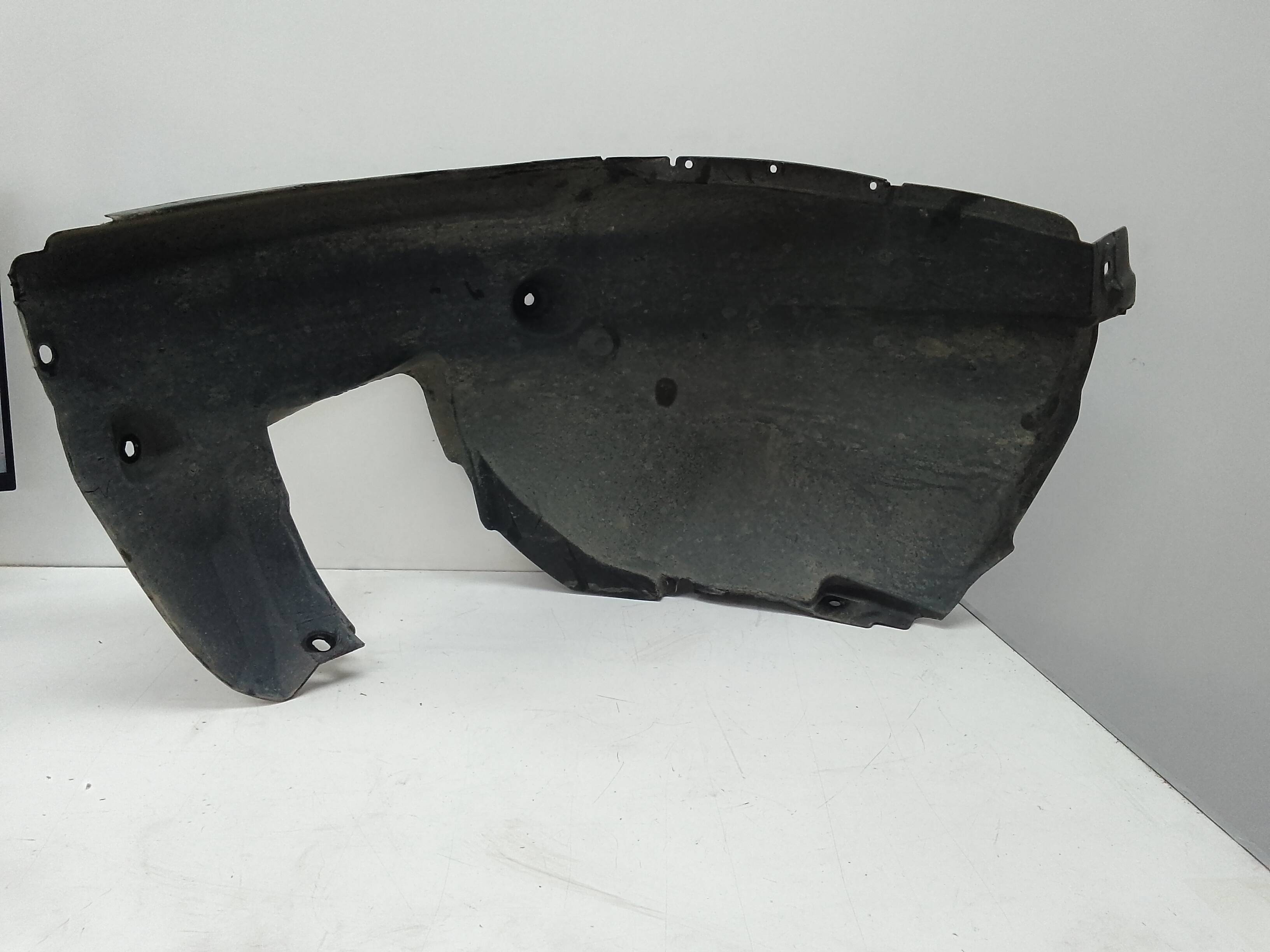 Pase de rueda delantero izquierdo bmw serie 1 cabrio (e88)(2007->)